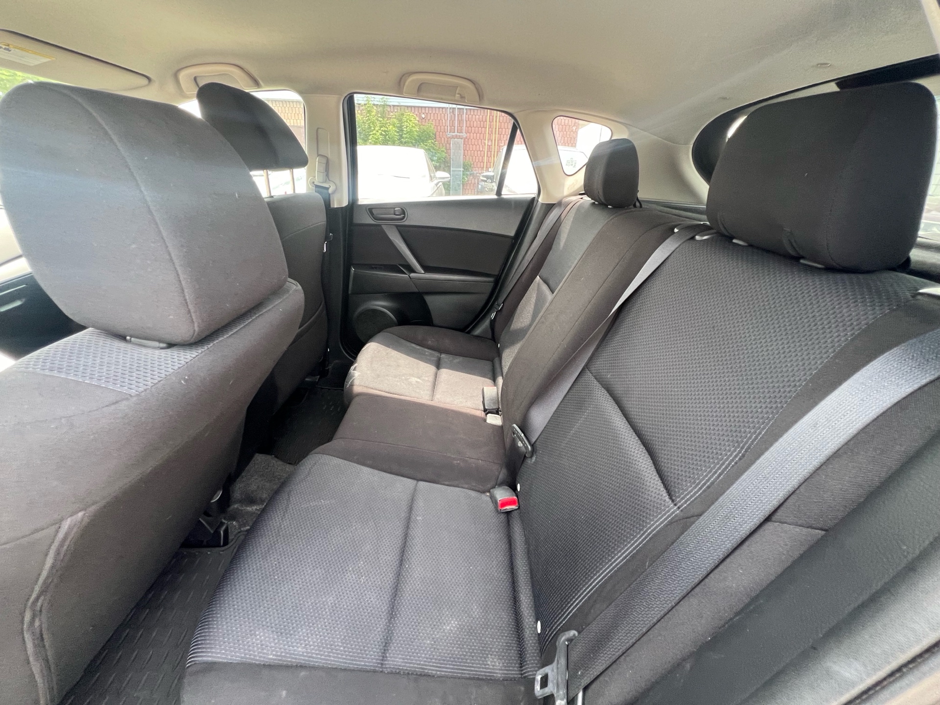 /betaautosales/2011-Mazda-Mazda3-8907354338179423.jpg