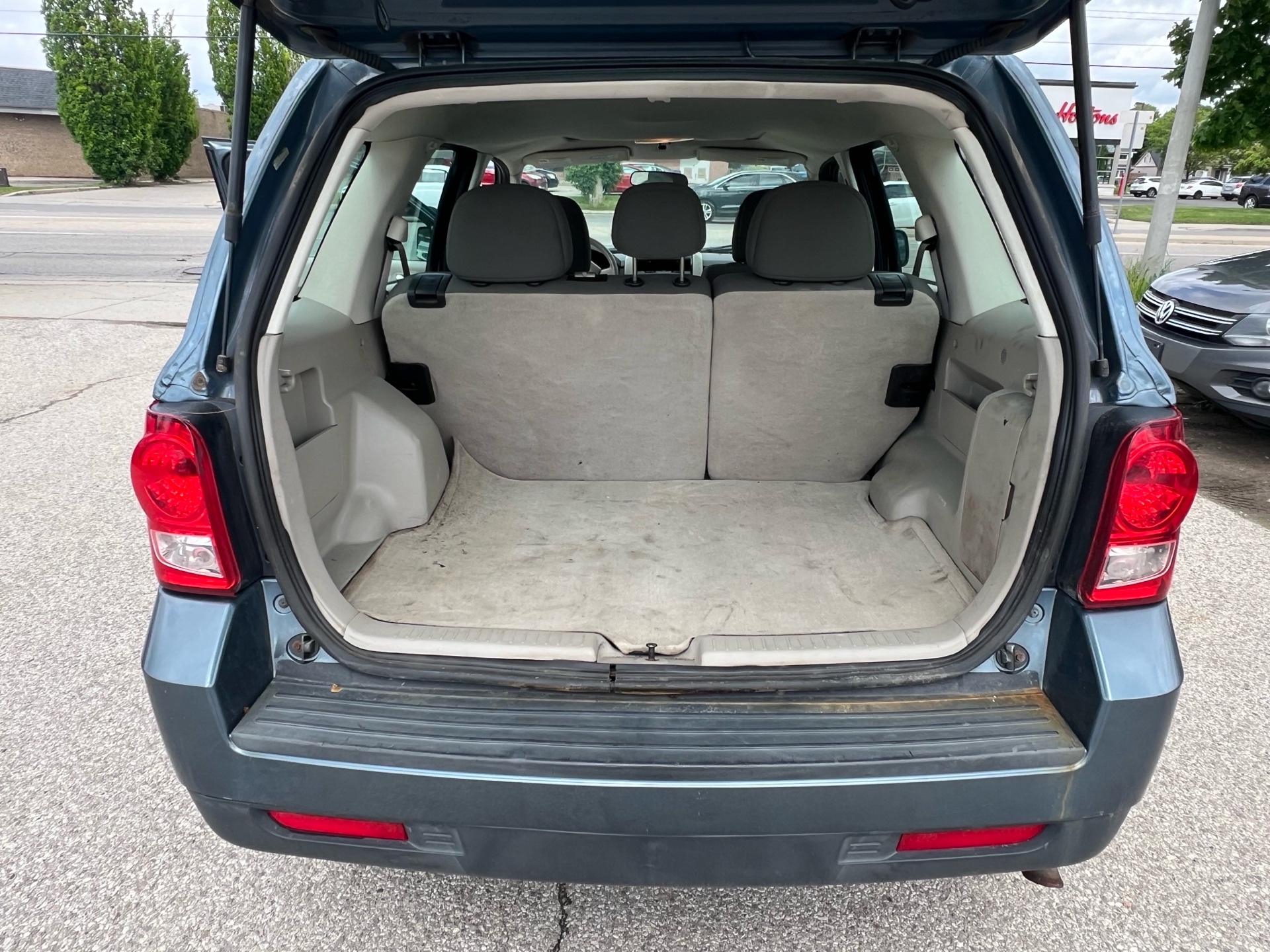 /betaautosales/2011-Mazda-Tribute-09520797200799325.jpg