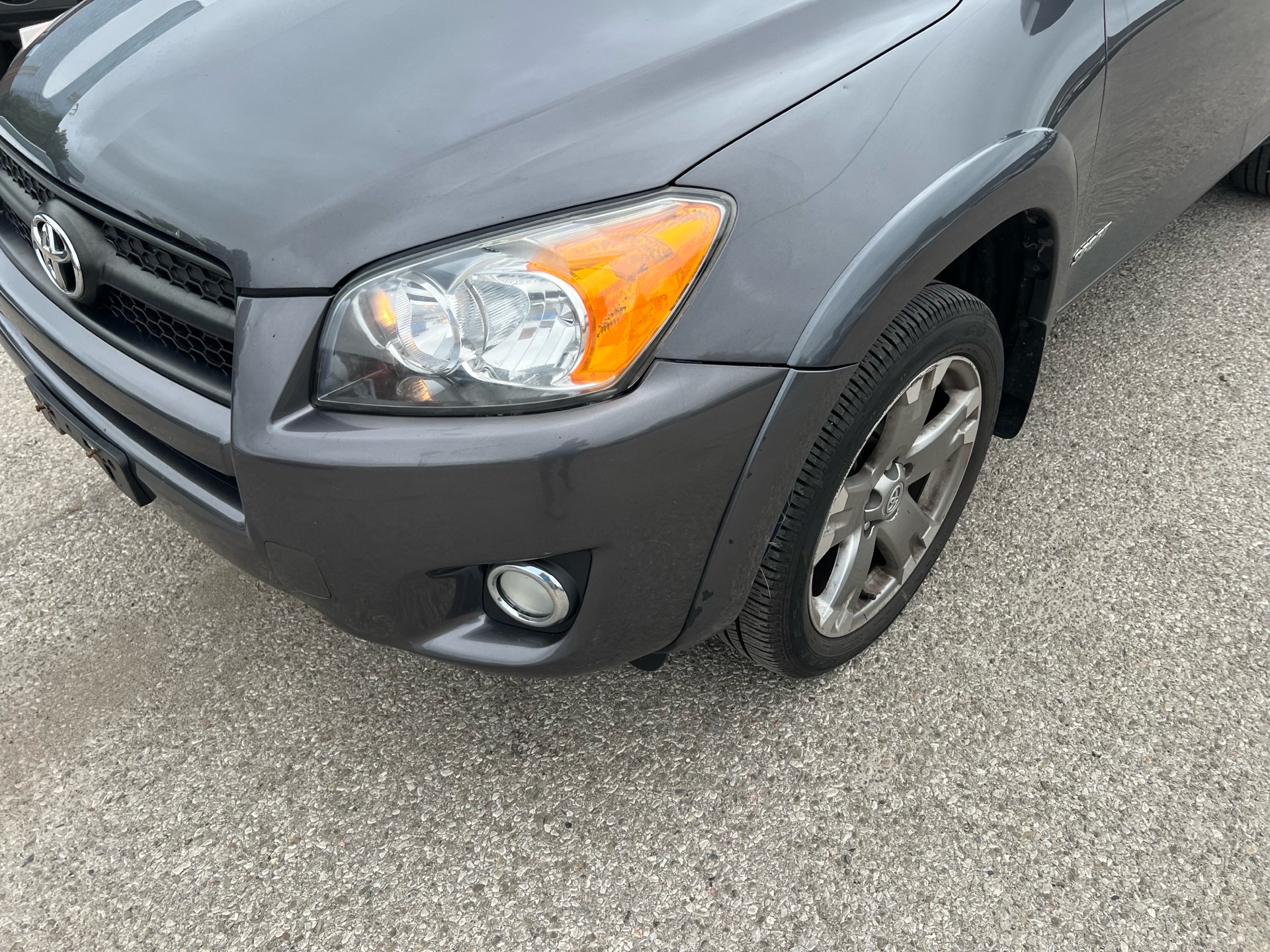 /betaautosales/2011-Toyota-RAV4-560598508204994.jpg