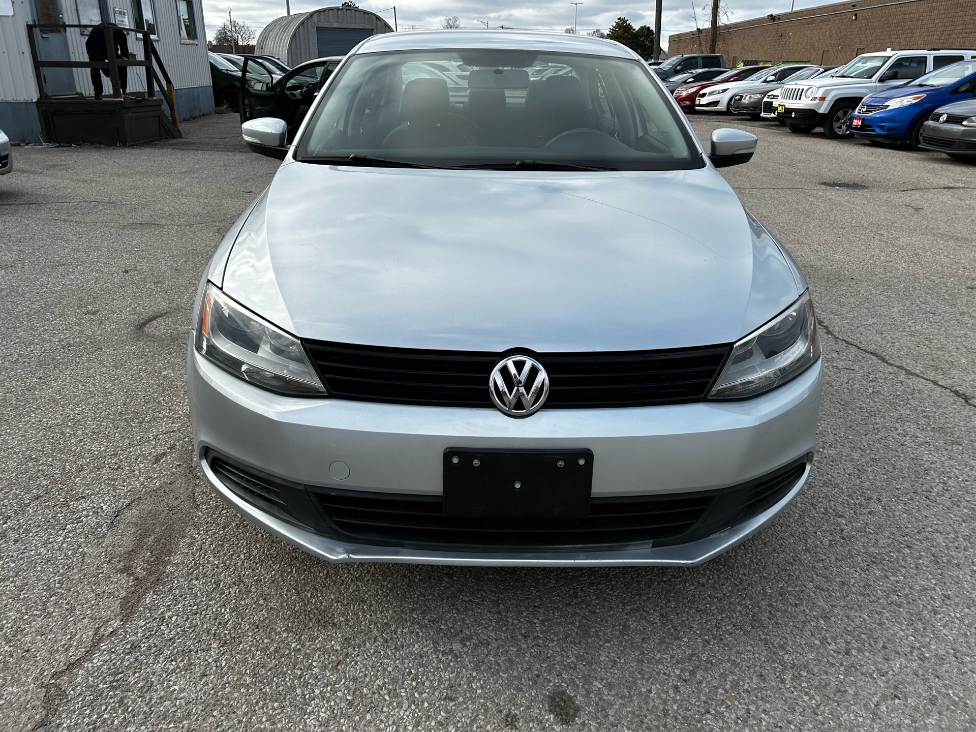/betaautosales/2011-Volkswagen-Jetta-03646900969798805.jpg