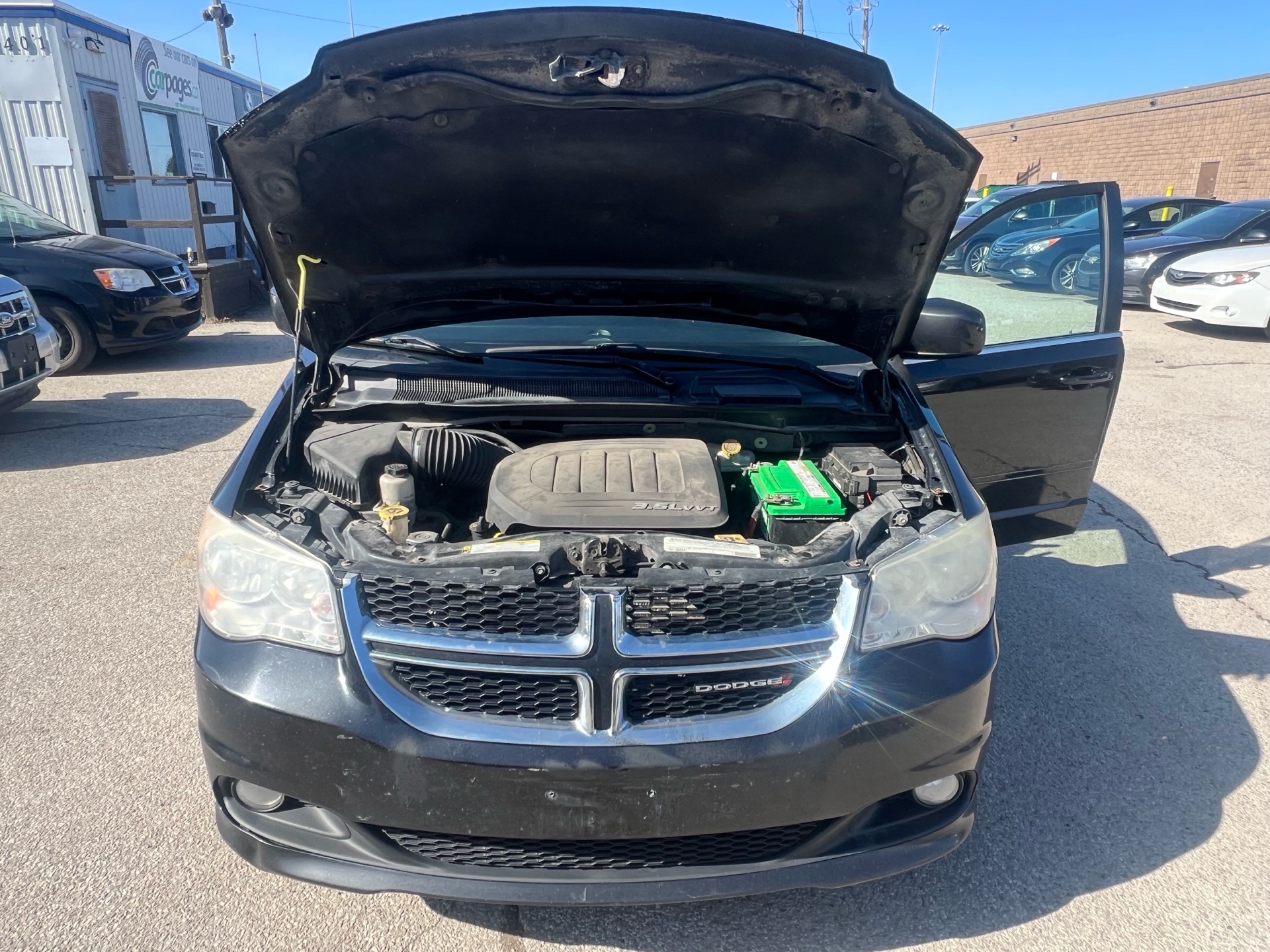 /betaautosales/2012-Dodge-GrandCaravan-4959898654341681.jpg