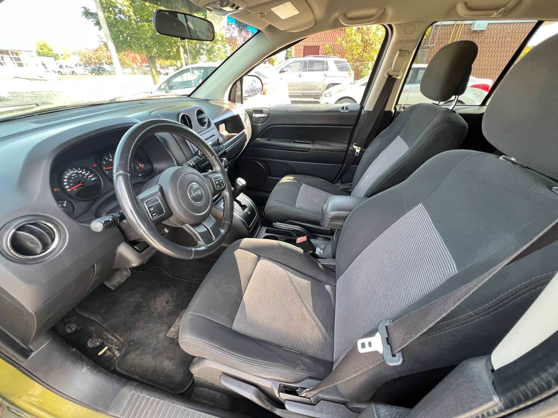 /betaautosales/2012-Jeep-Compass-9471294735494138.jpg