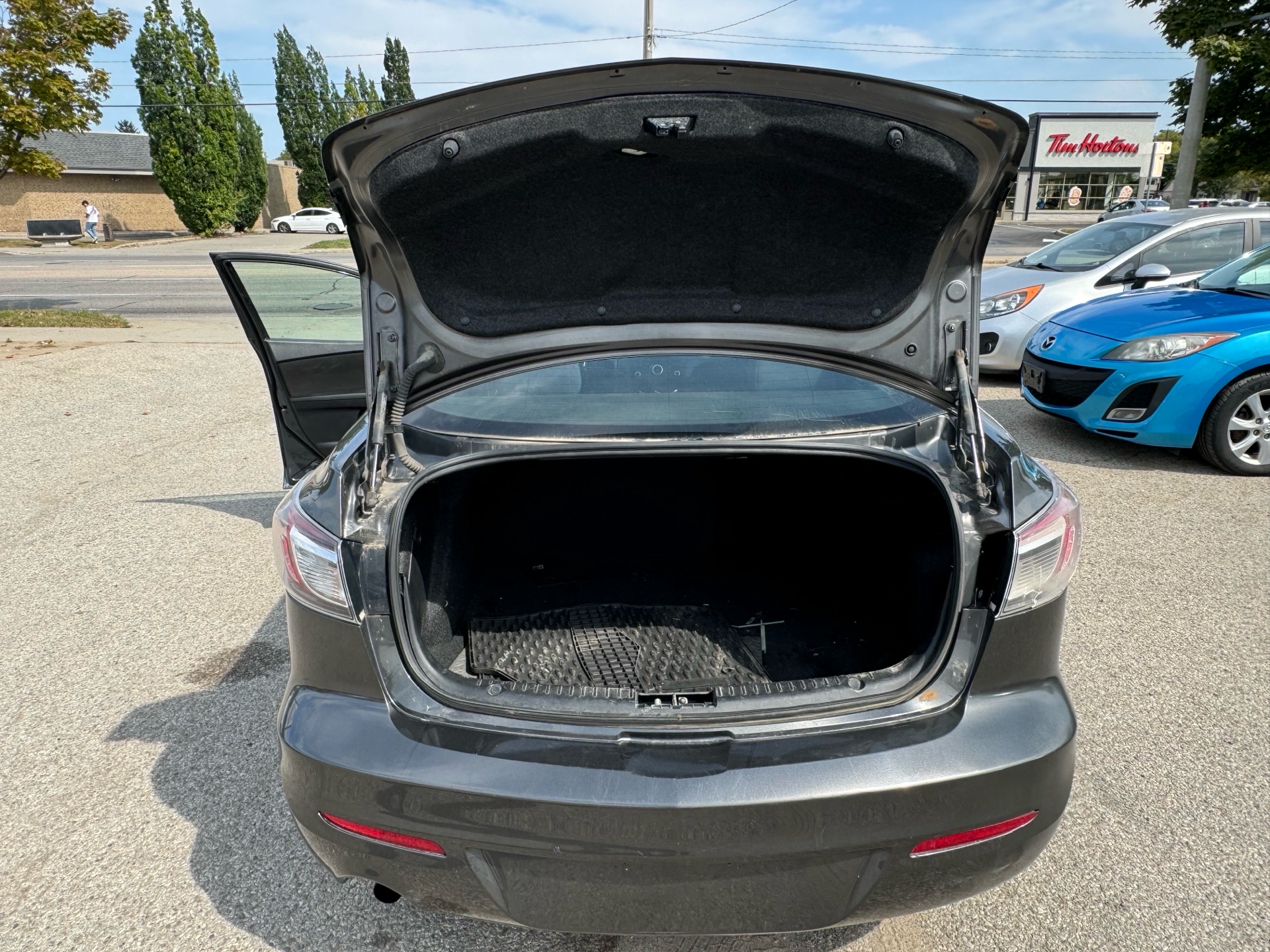 /betaautosales/2012-Mazda-MAZDA3-08220875108458037.jpg