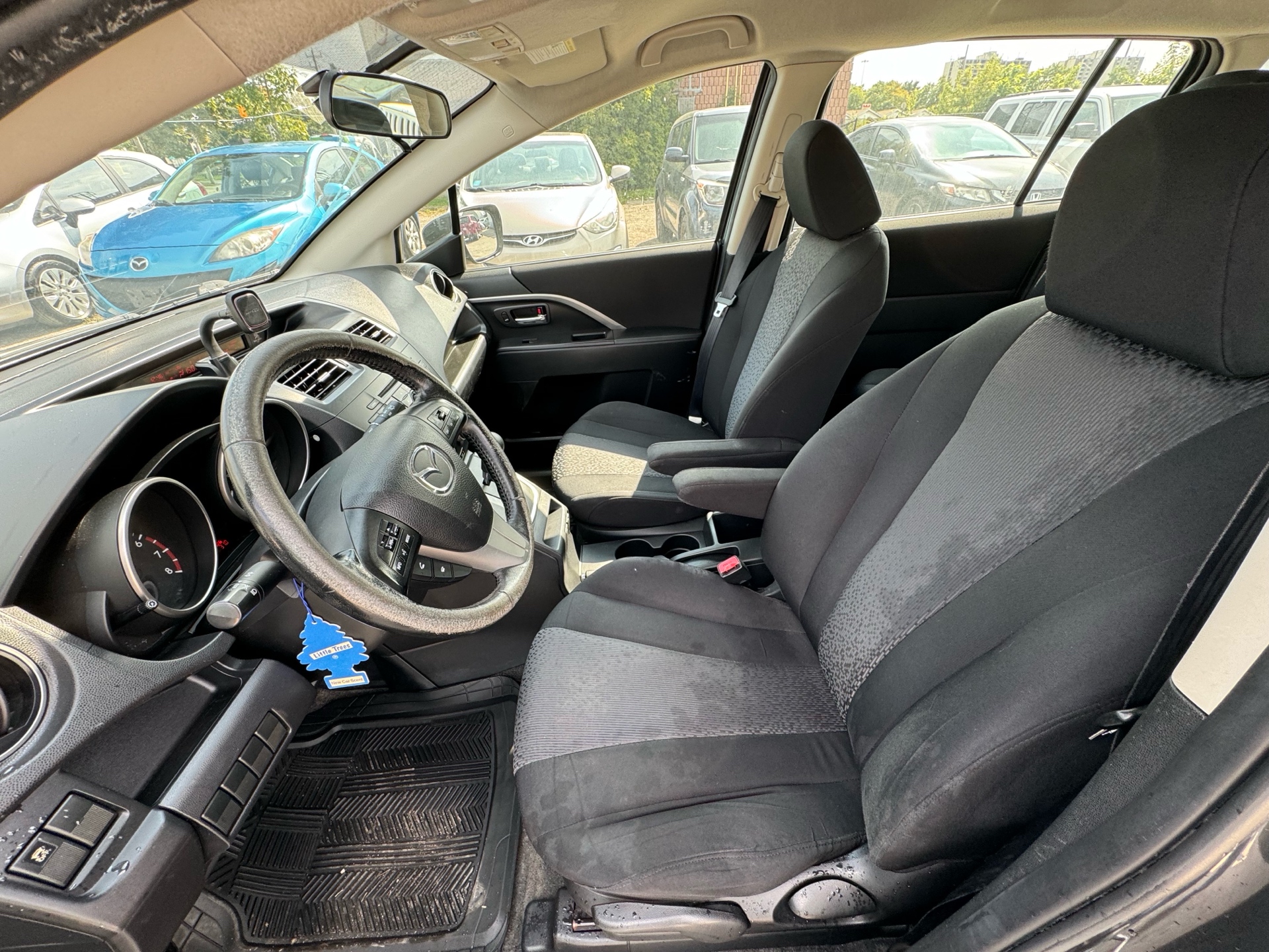 /betaautosales/2012-Mazda-MAZDA5-018908706428307775.jpg