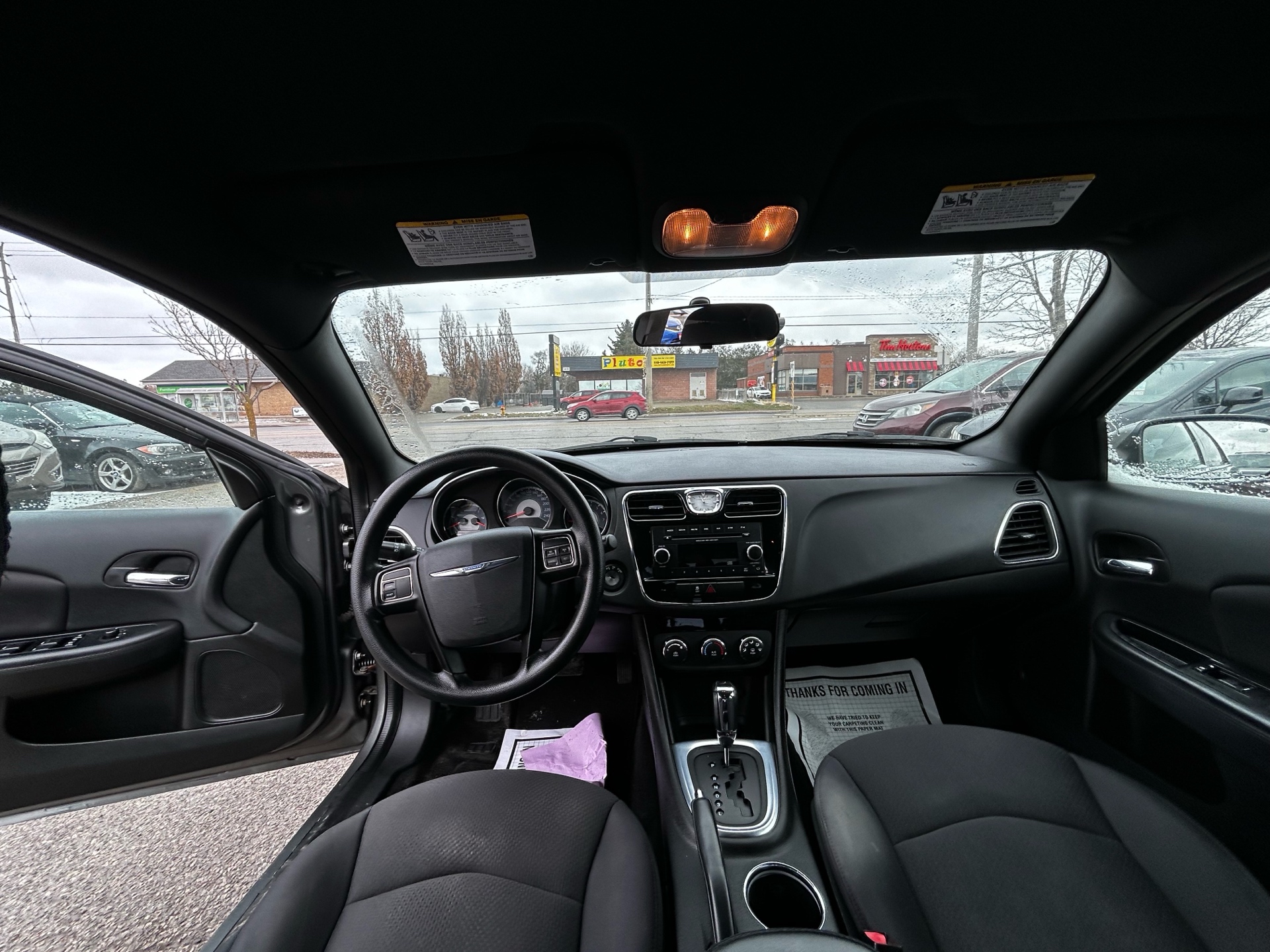 /betaautosales/2013-Chrysler-200-02037542107307888.jpg