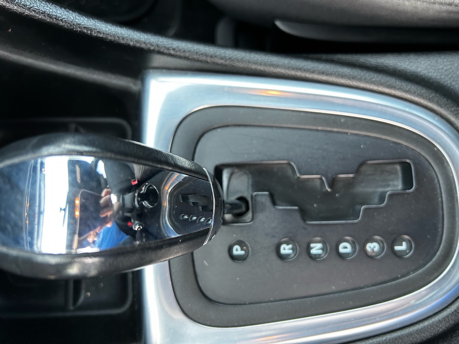 /betaautosales/2013-Chrysler-200-5365348331155919.jpg