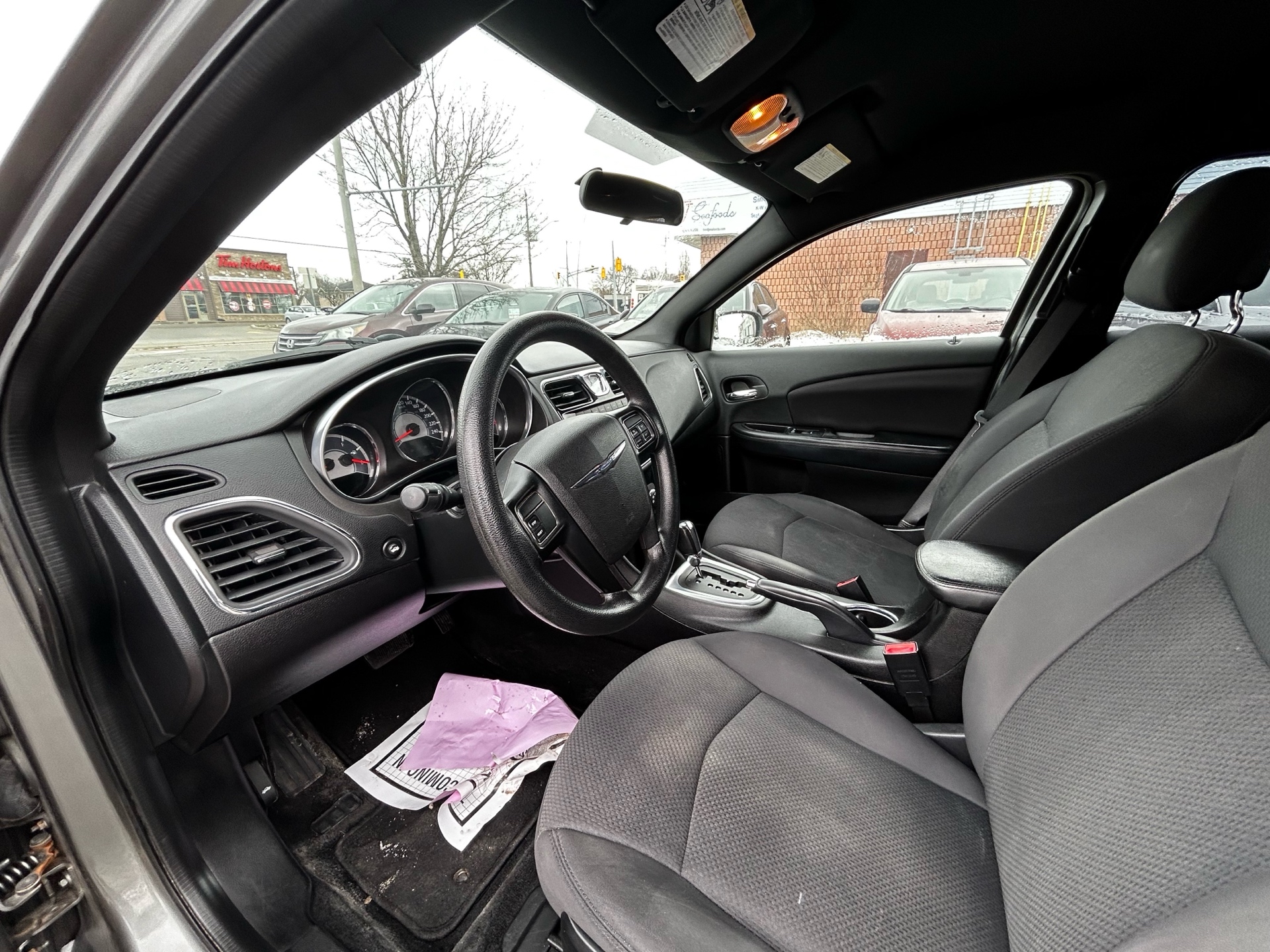 /betaautosales/2013-Chrysler-200-8544651055137449.jpg