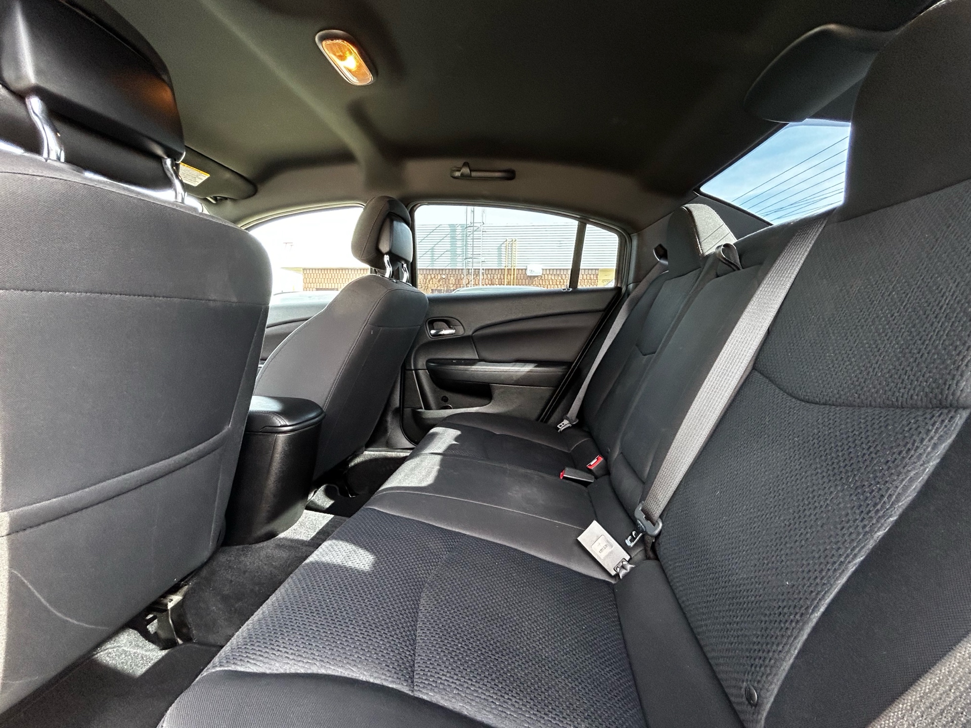 /betaautosales/2013-Chrysler-200-9981568018841969.jpg