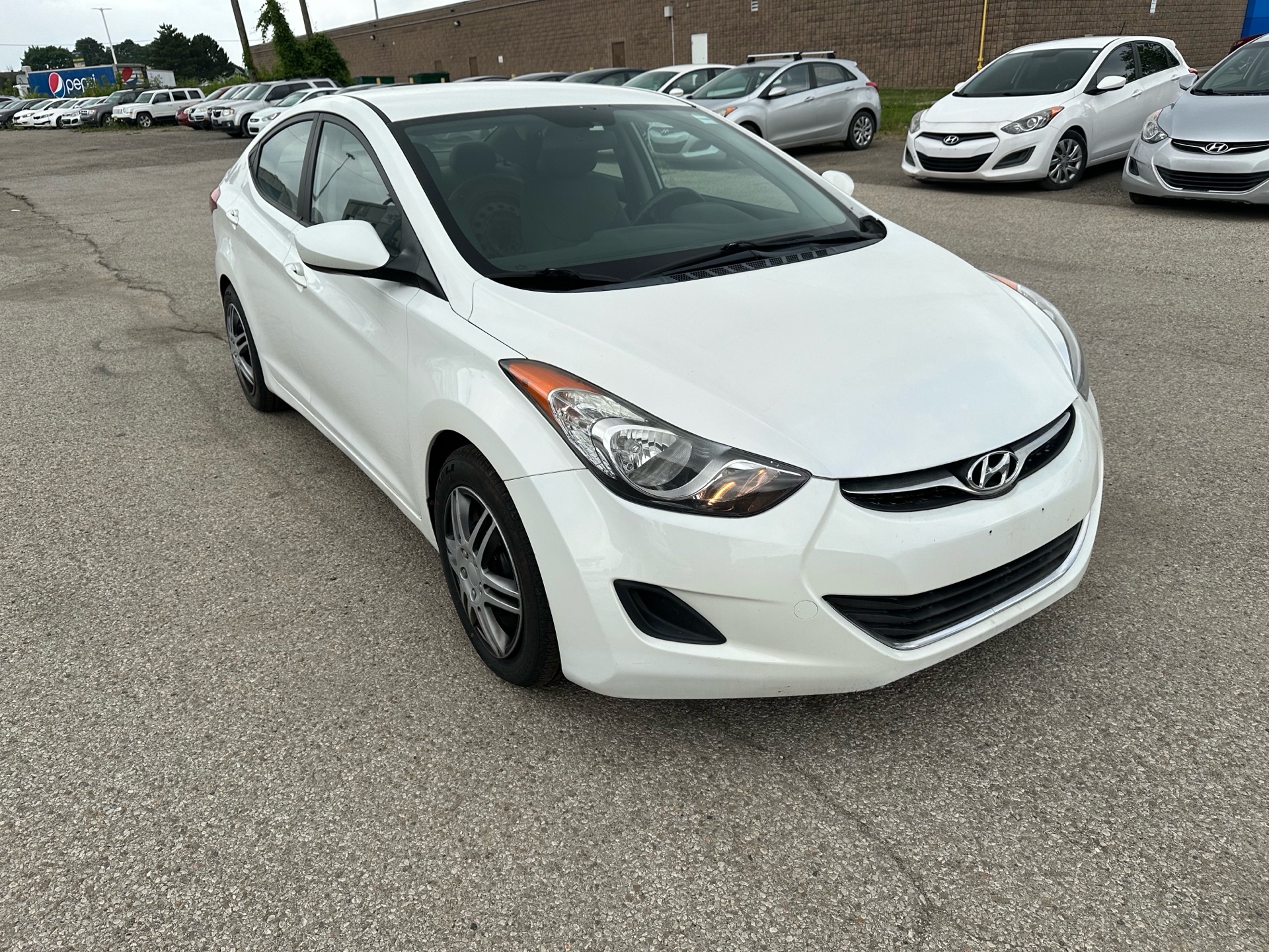 /betaautosales/2013-Hyundai-Elantra-8166001353198467.jpg