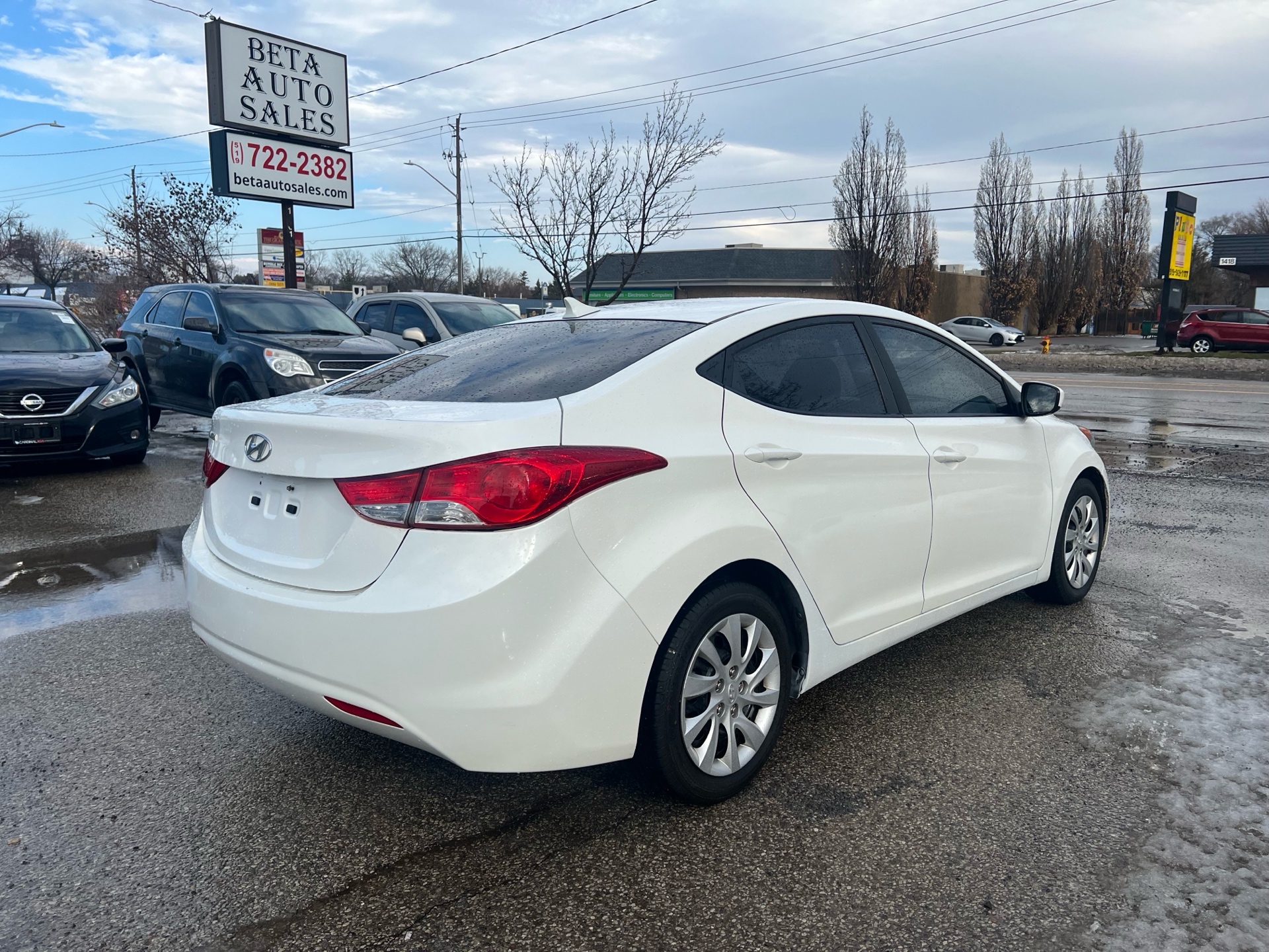 /betaautosales/2013-Hyundai-Elantra-9138023872784016.jpg