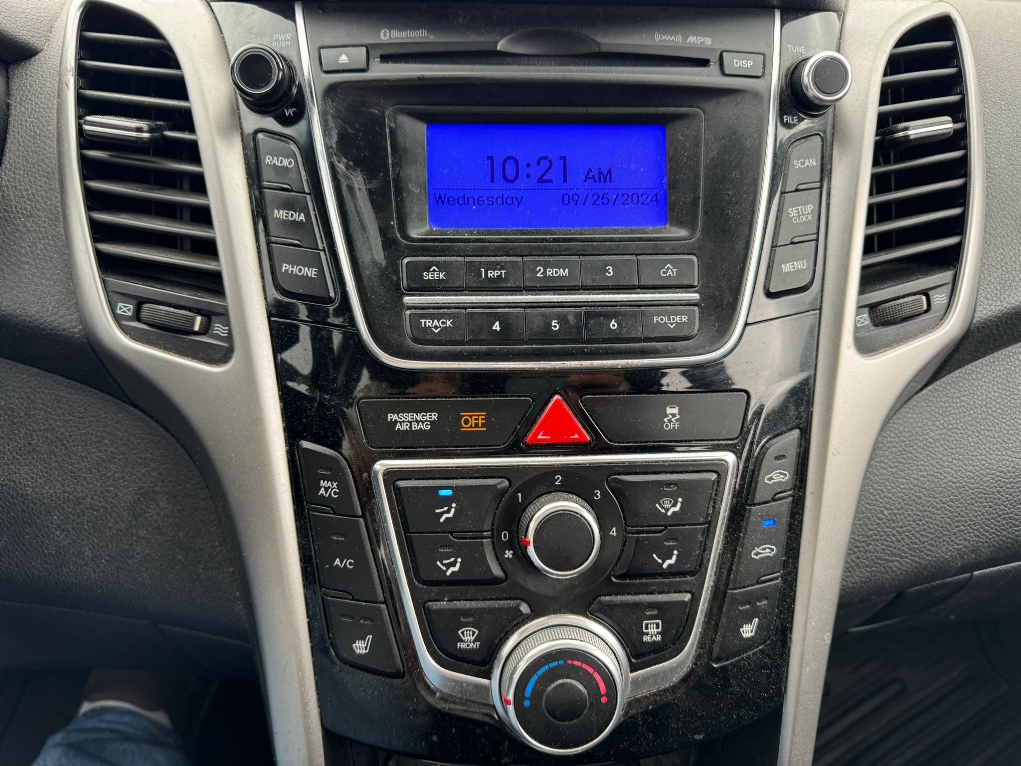 /betaautosales/2013-Hyundai-ElantraGT-3401317799033228.jpg