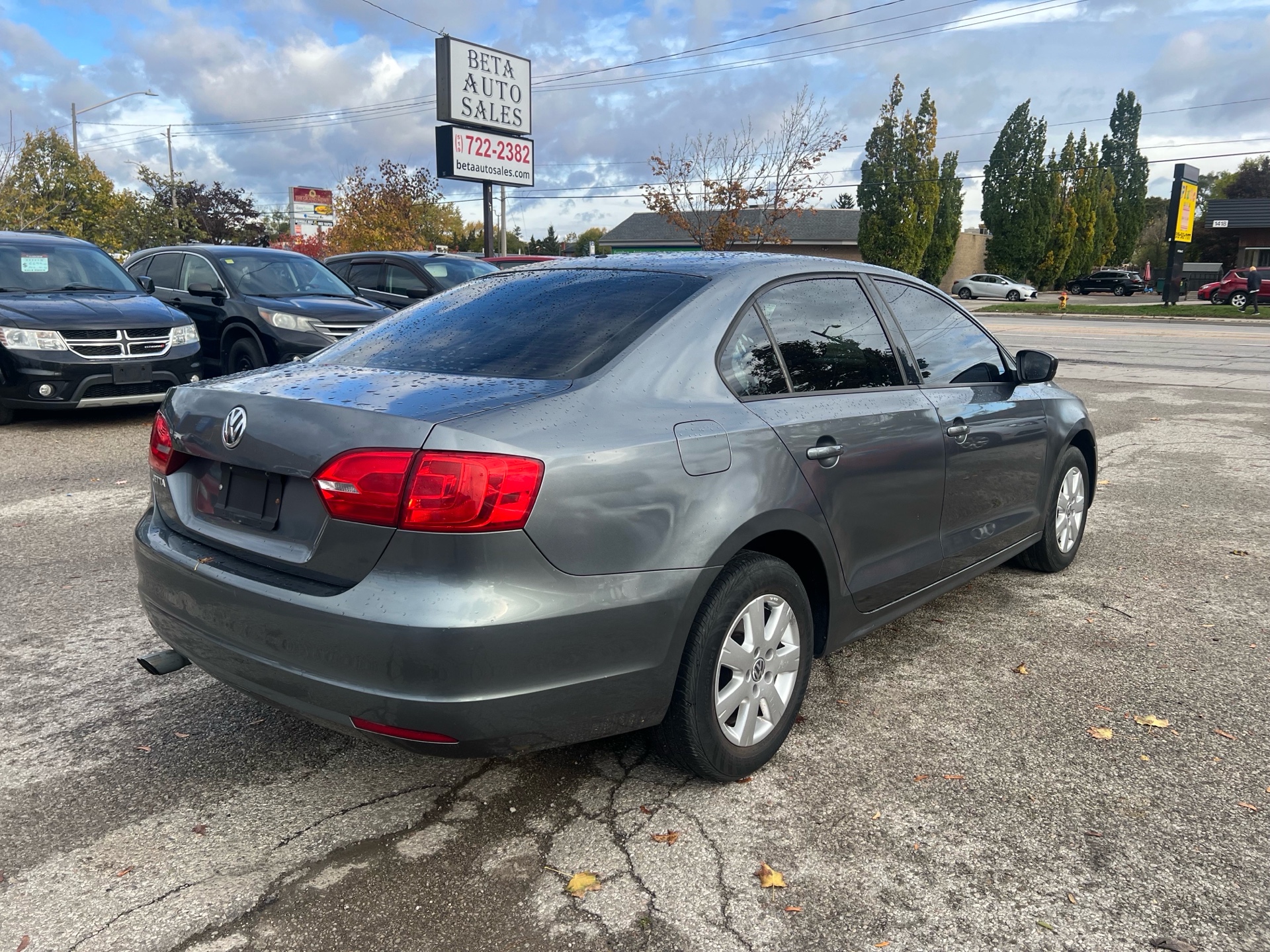 /betaautosales/2013-Volkswagen-Jetta-3962654430799386.jpg