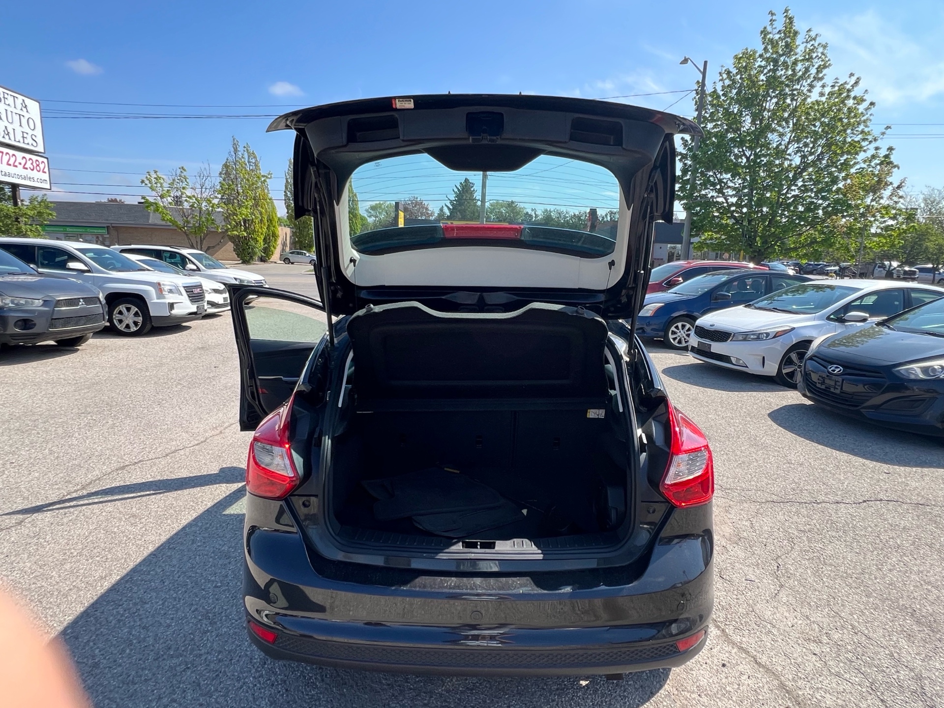/betaautosales/2014-Ford-Focus-2694260165363225.jpg