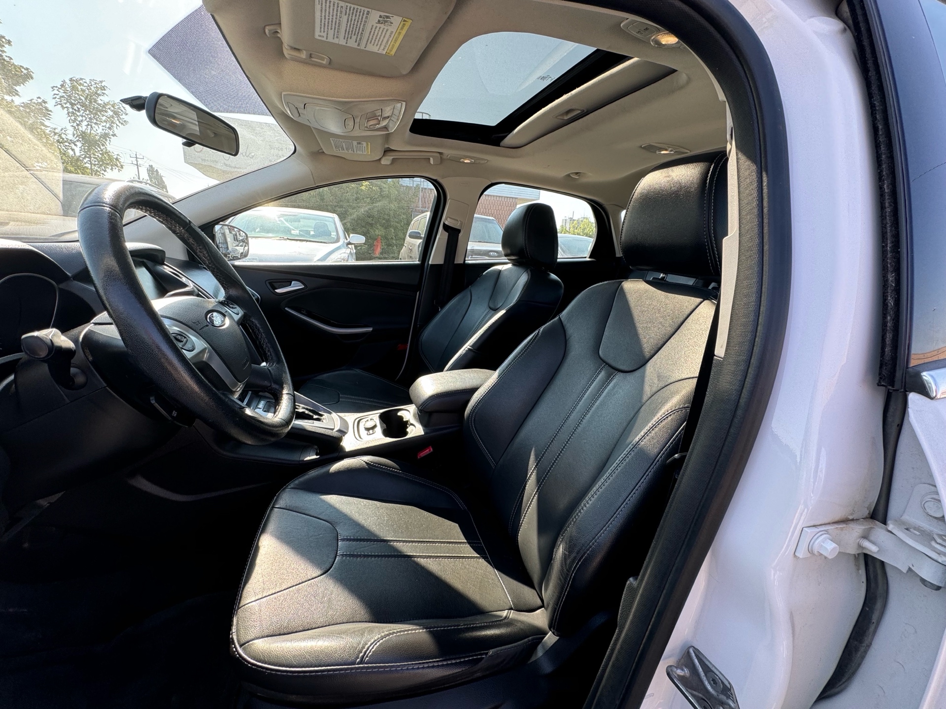 /betaautosales/2014-Ford-Focus-29007825683914024.jpg