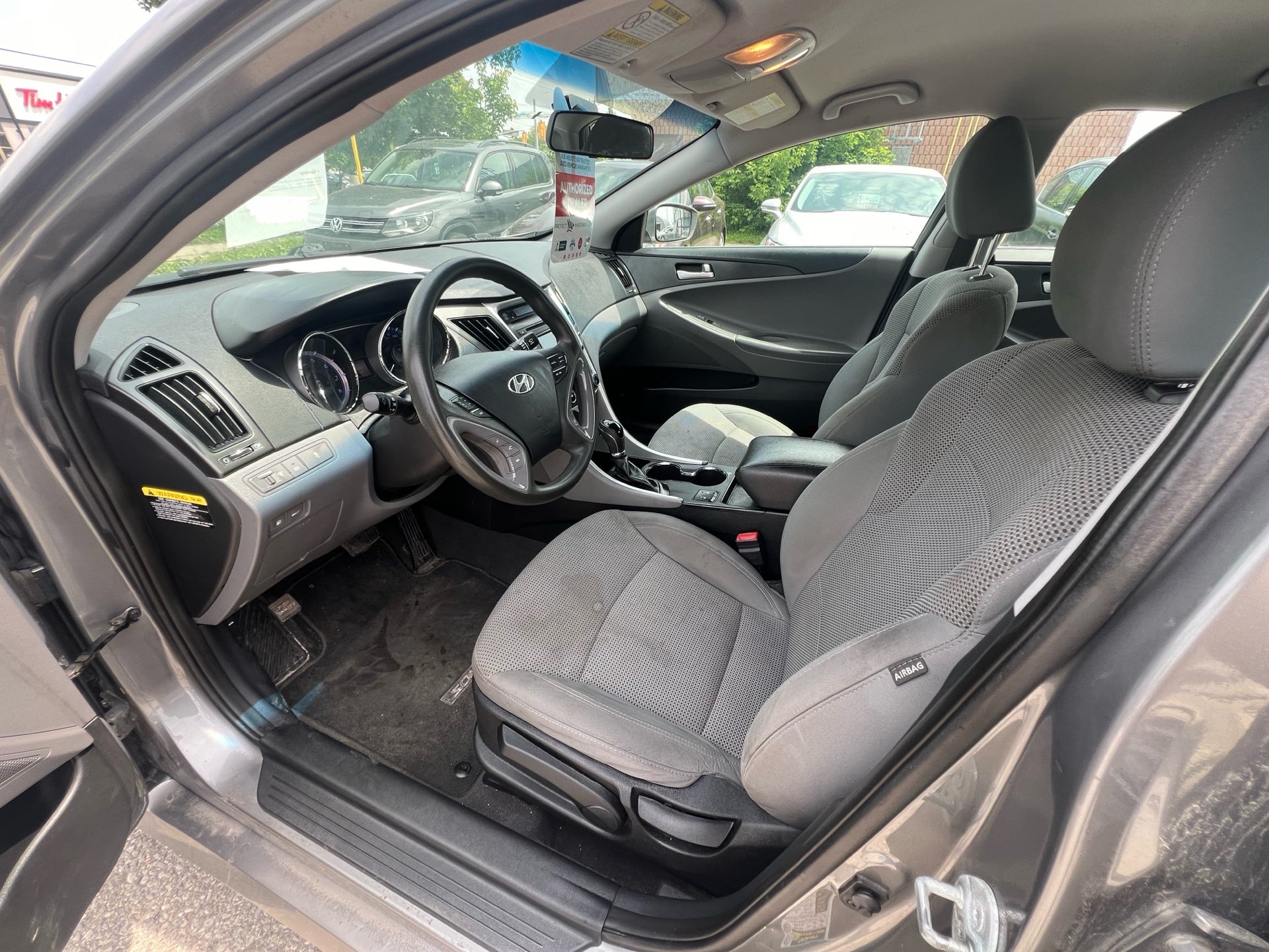 /betaautosales/2014-Hyundai-Sonata-19069335901696172.jpg