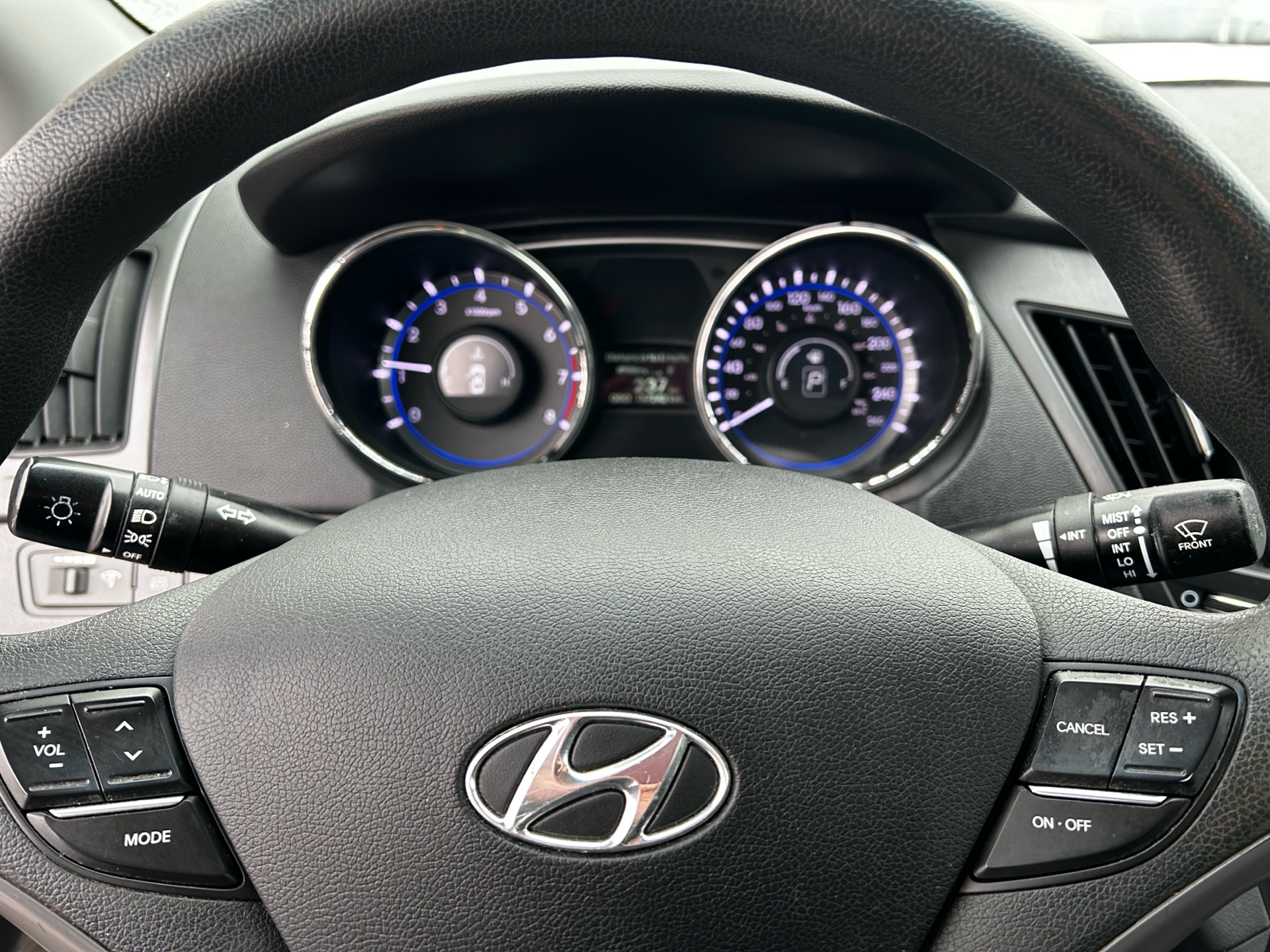 /betaautosales/2014-Hyundai-Sonata-7136673890230927.jpg
