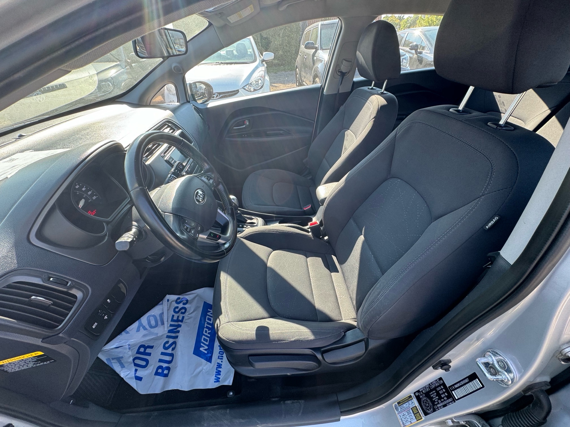 /betaautosales/2014-Kia-Rio-008418638310598192.jpg