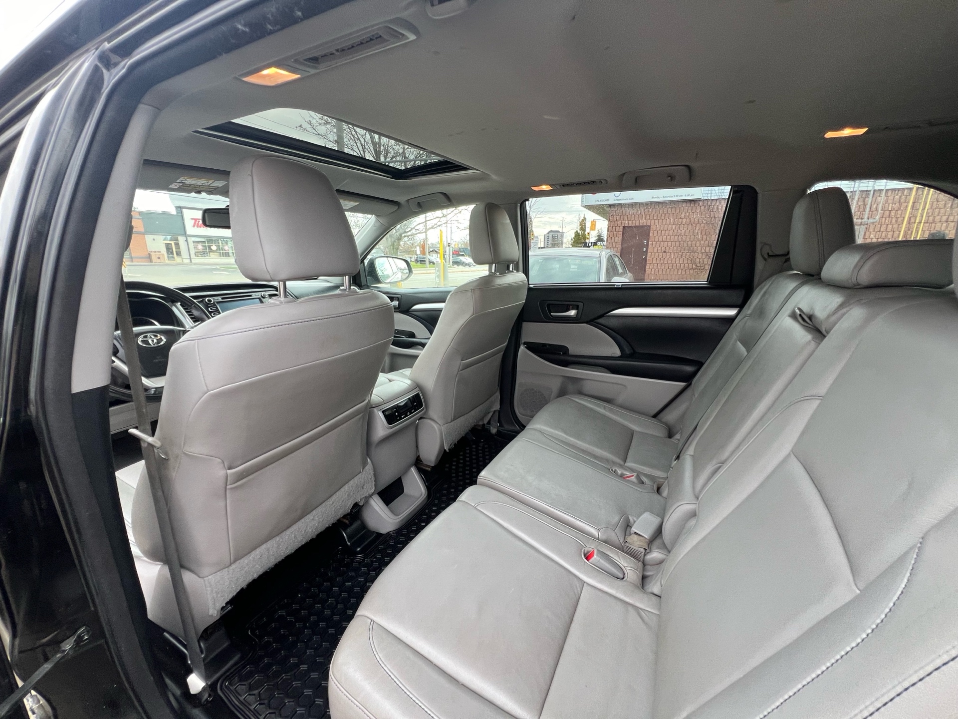 /betaautosales/2014-Toyota-Highlander-18602116163318771.jpg