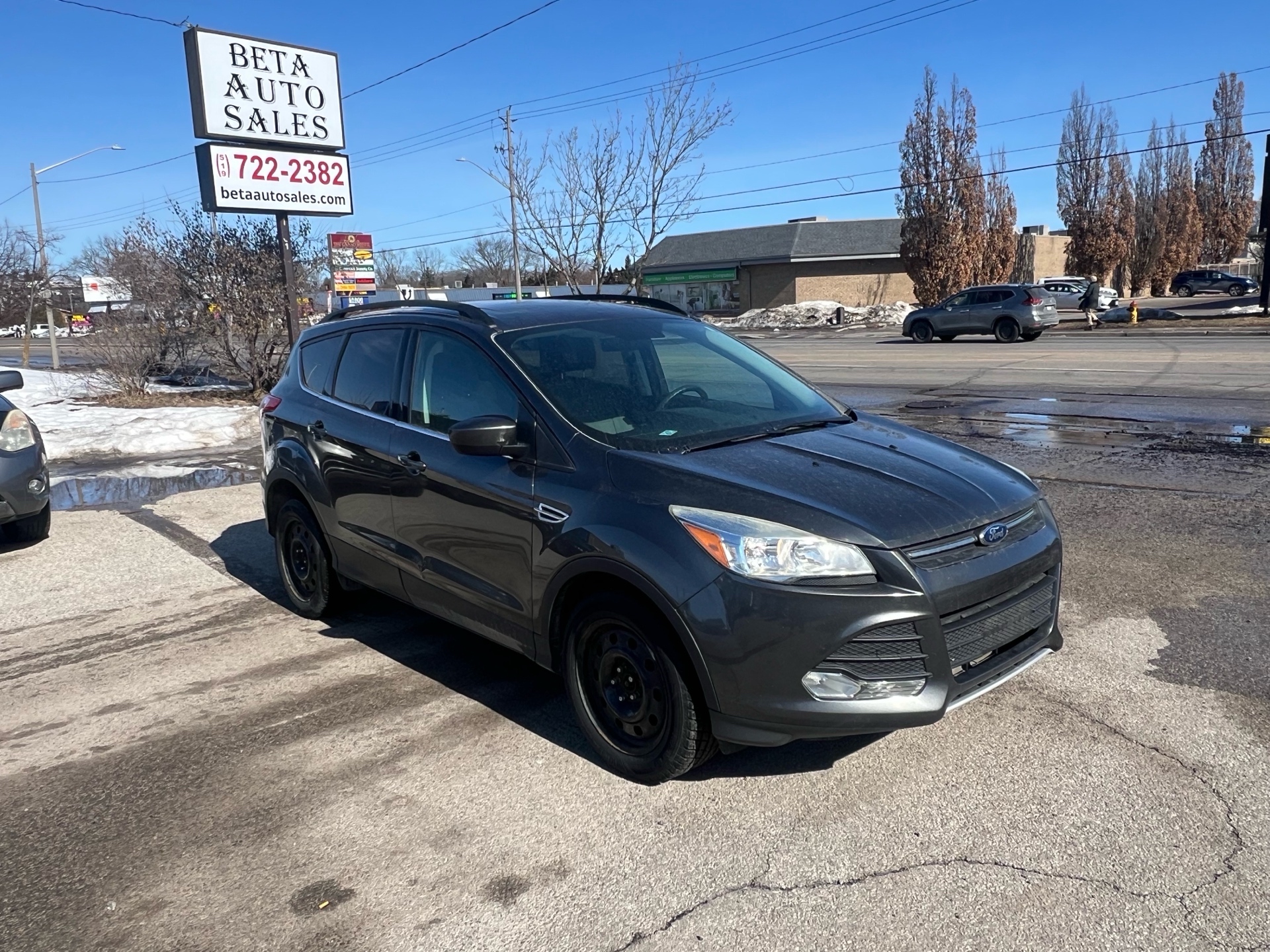/betaautosales/2015-Ford-Escape-43793479244680467.jpg