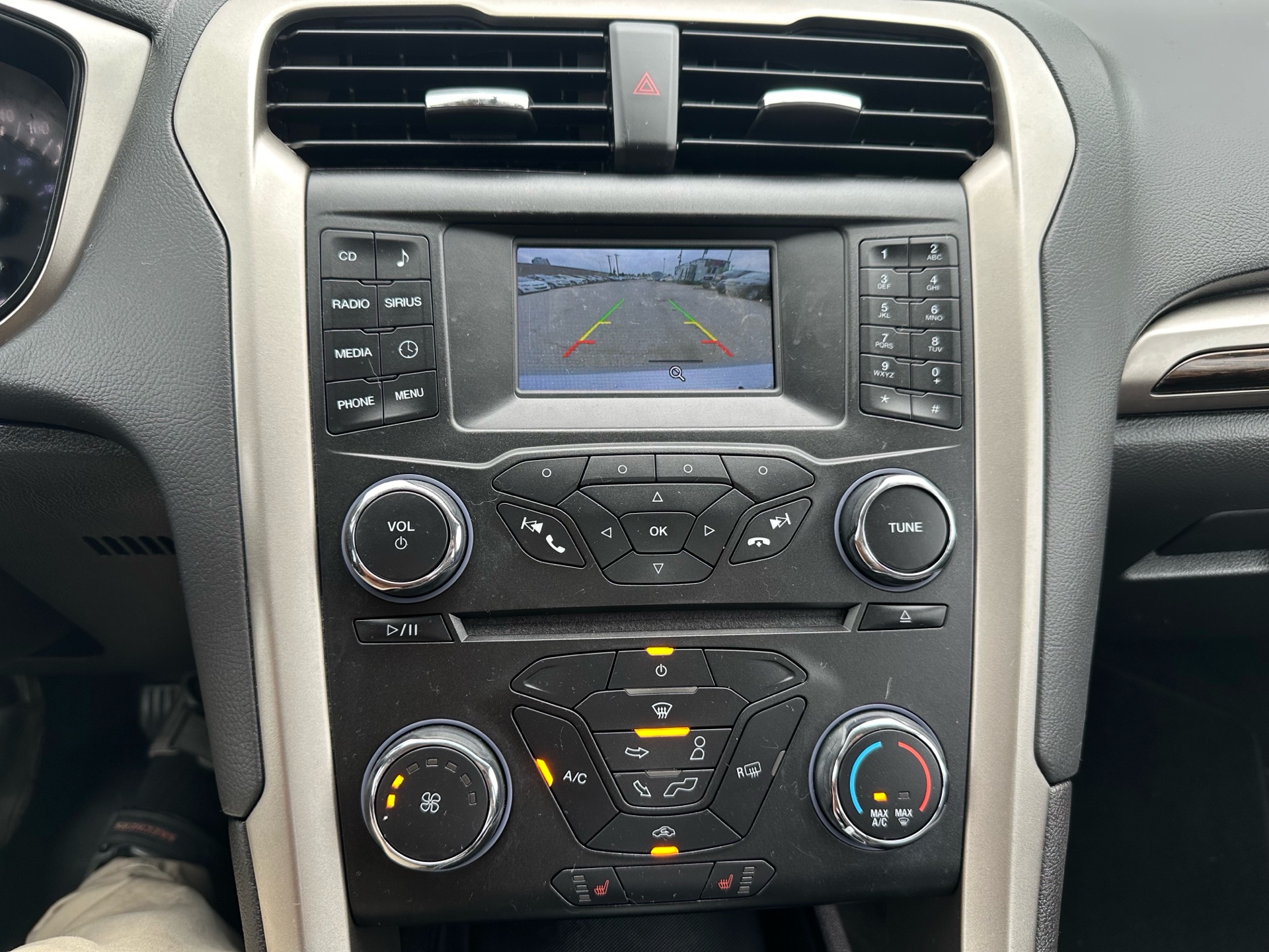 /betaautosales/2015-Ford-Fusion-9937231466530887.jpg