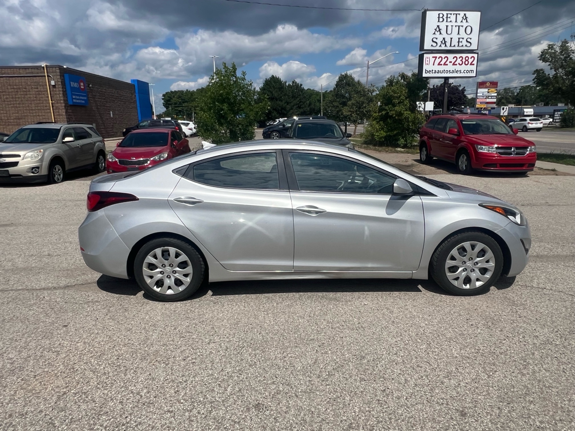 /betaautosales/2015-Hyundai-Elantra-5720517353787367.jpg