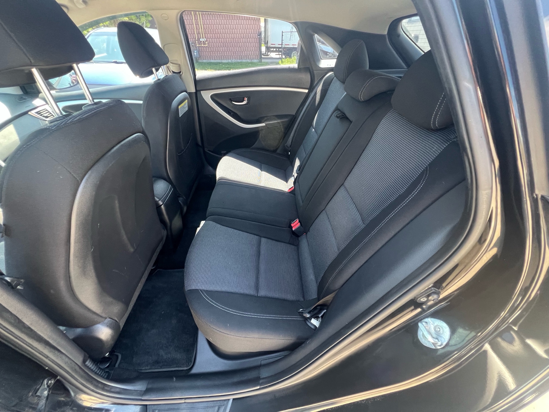 /betaautosales/2015-Hyundai-ElantraGT-502377744427613.jpg