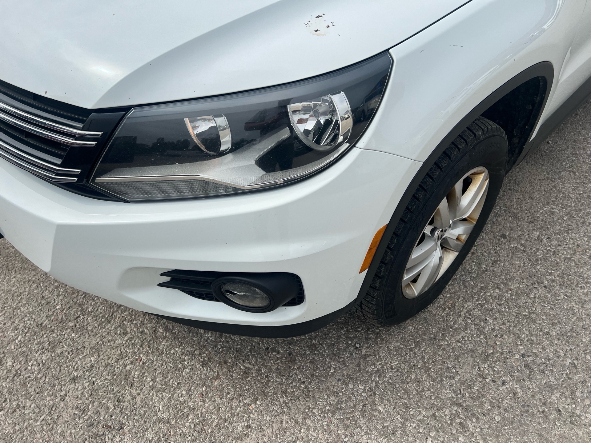 /betaautosales/2015-Volkswagen-Tiguan-4414633962601475.jpg