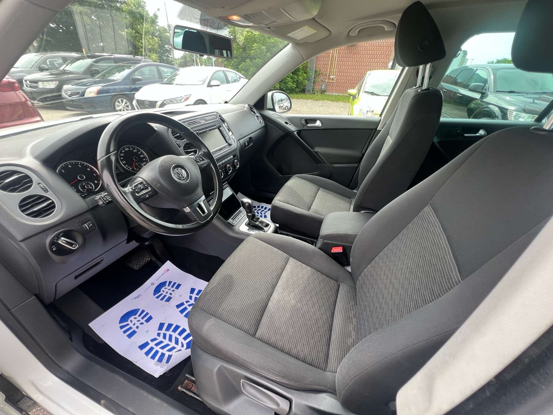 /betaautosales/2015-Volkswagen-Tiguan-5357156047826104.jpg