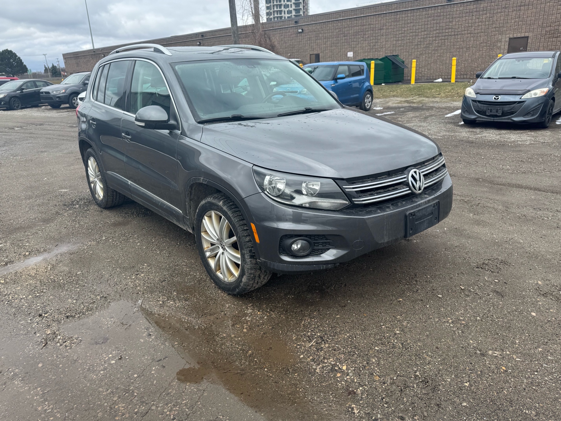 /betaautosales/2015-Volkswagen-Tiguan-7922239653922949.jpg