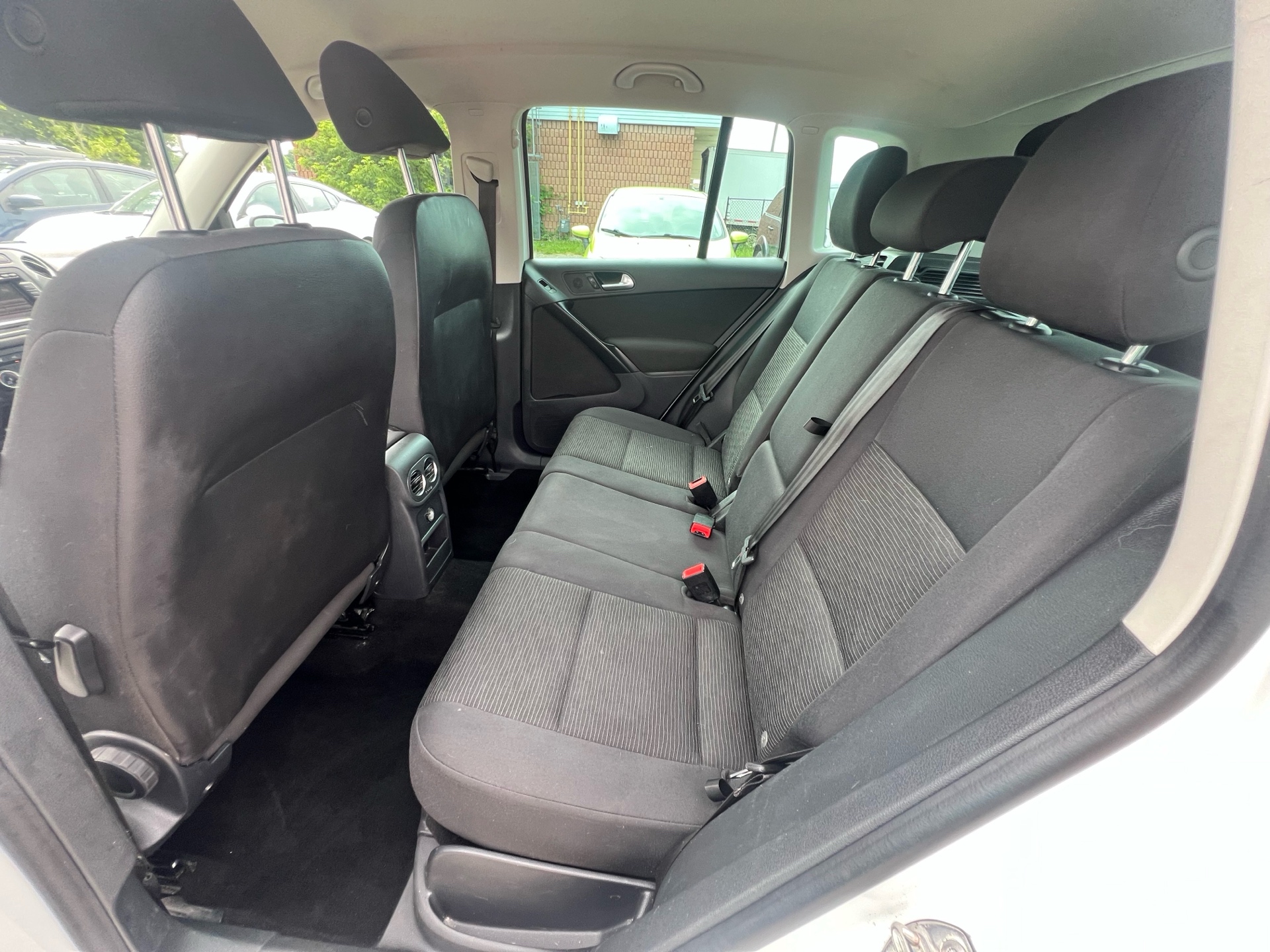 /betaautosales/2015-Volkswagen-Tiguan-976233385805306.jpg