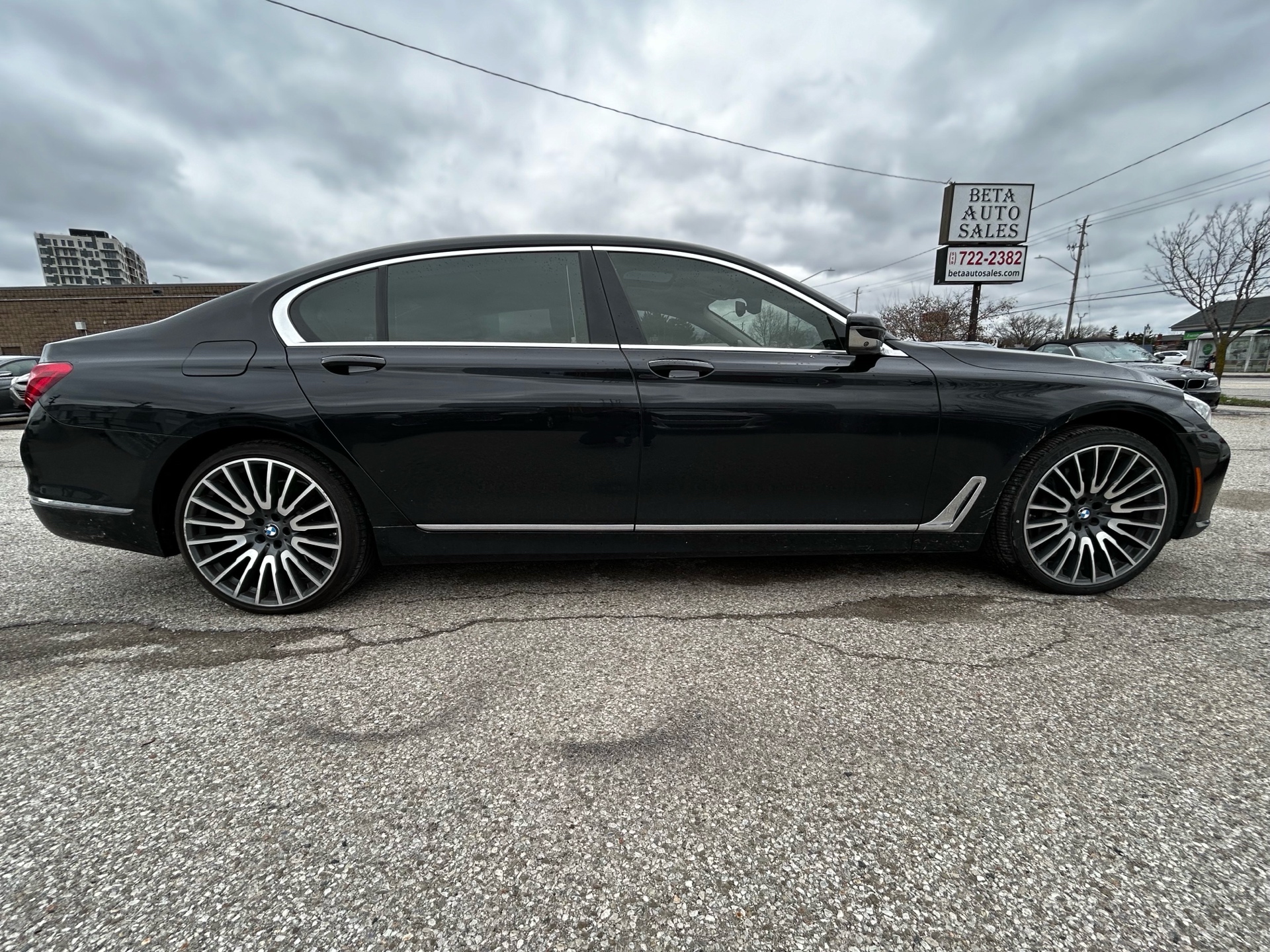 /betaautosales/2016-BMW-7Series-031545561241194564.jpg