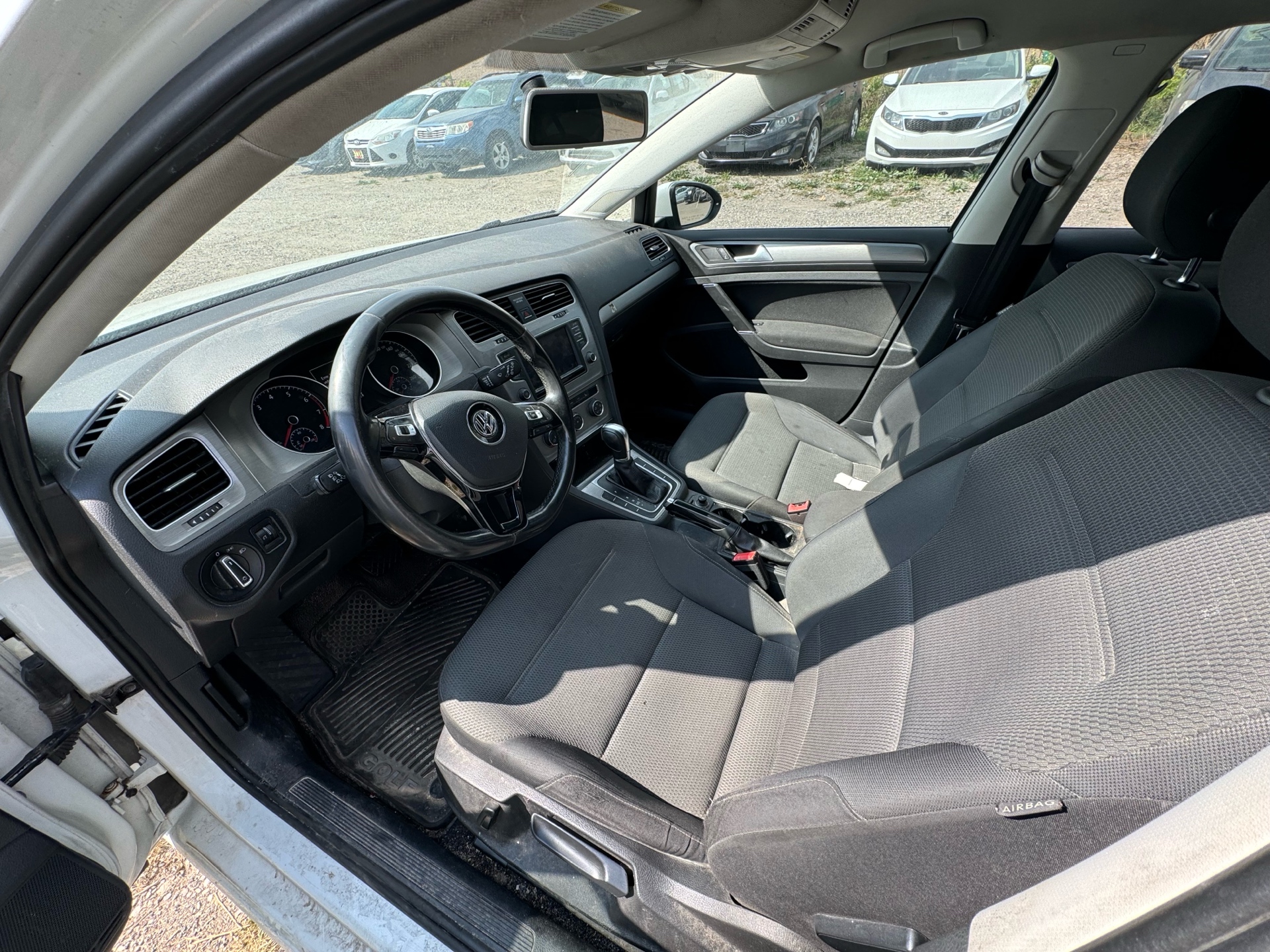 /betaautosales/2016-Volkswagen-GolfSportwagon-8107586488754417.jpg