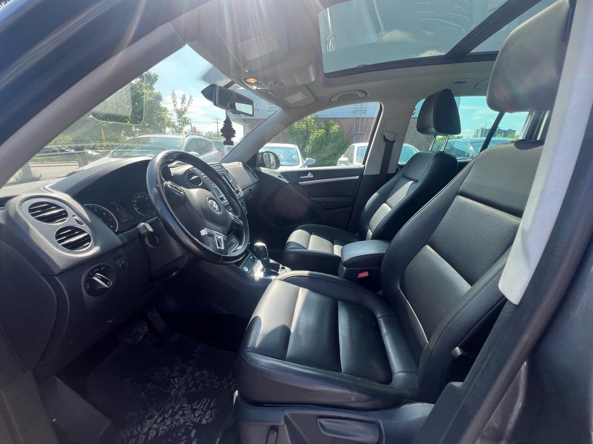 /betaautosales/2016-Volkswagen-Tiguan-15538912853055997.jpg