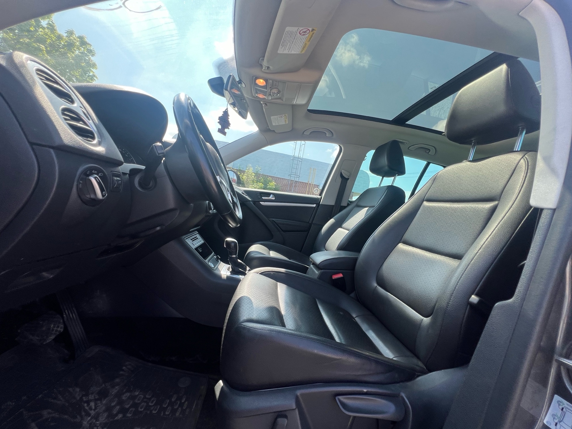 /betaautosales/2016-Volkswagen-Tiguan-8603408510470998.jpg