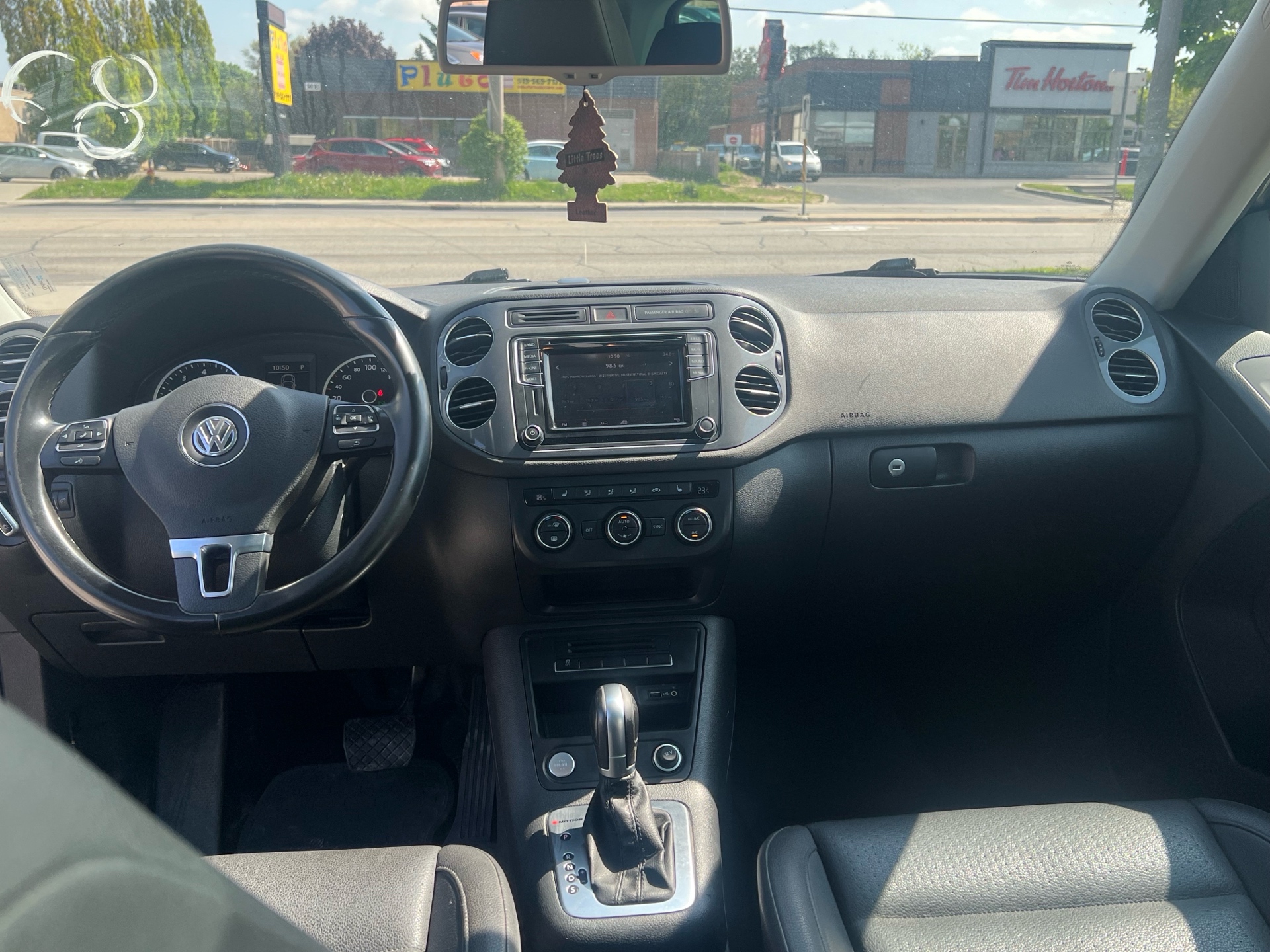 /betaautosales/2016-Volkswagen-Tiguan-908384282403847.jpg