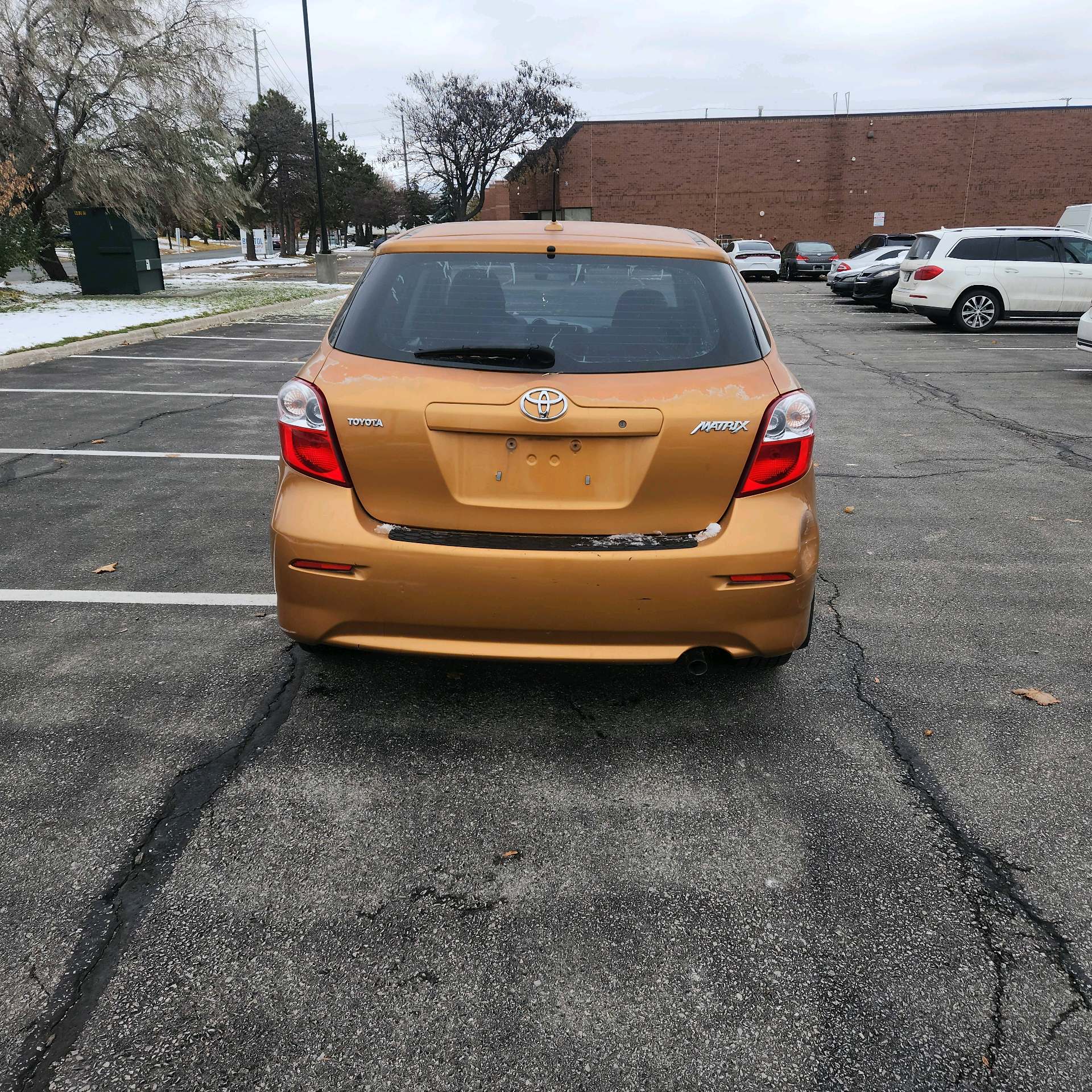 /bluechipautomobile/2009-Toyota-Matrix-09111685600565145.jpg