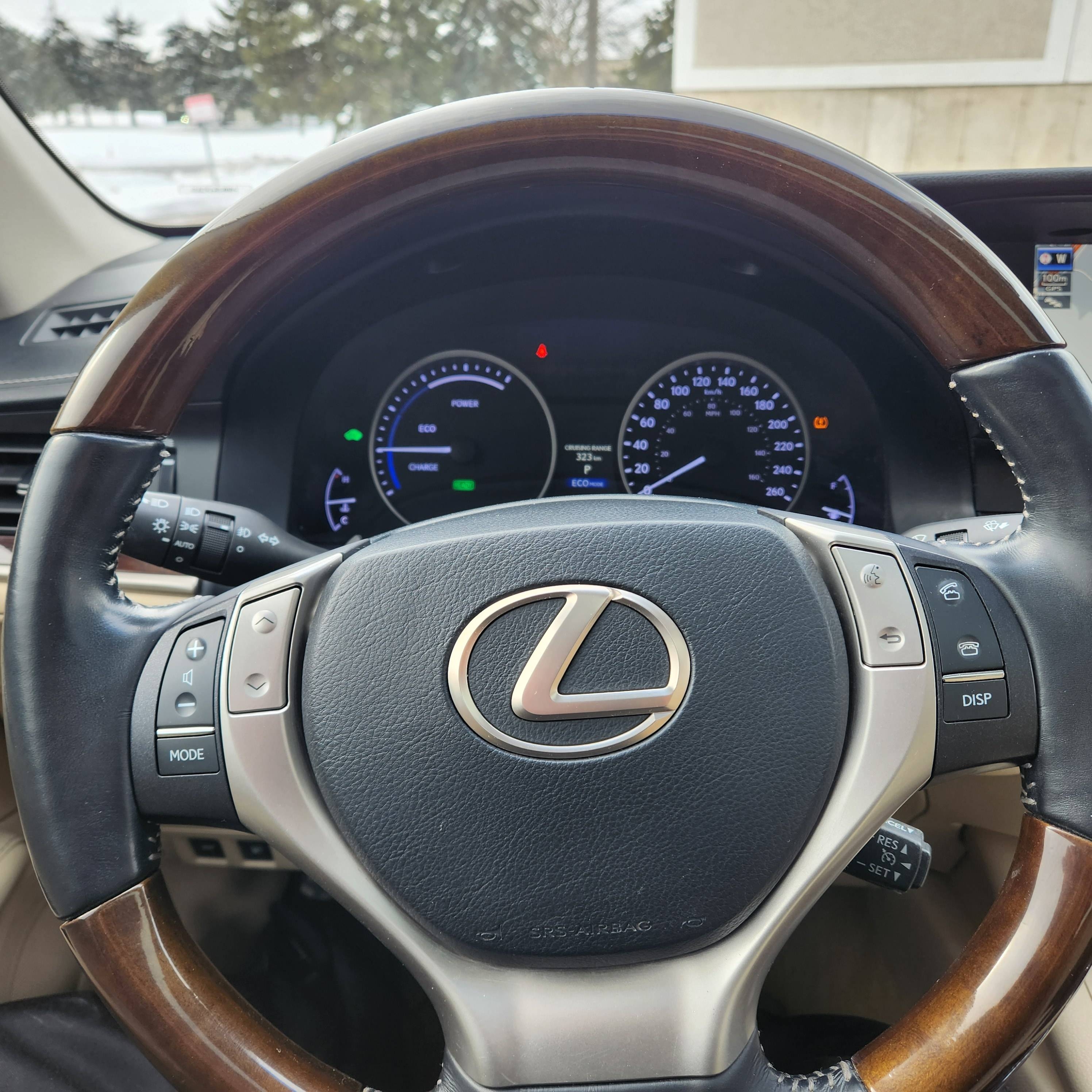 /bluechipautomobile/2013-Lexus-ES300h-9617491712822608.jpg