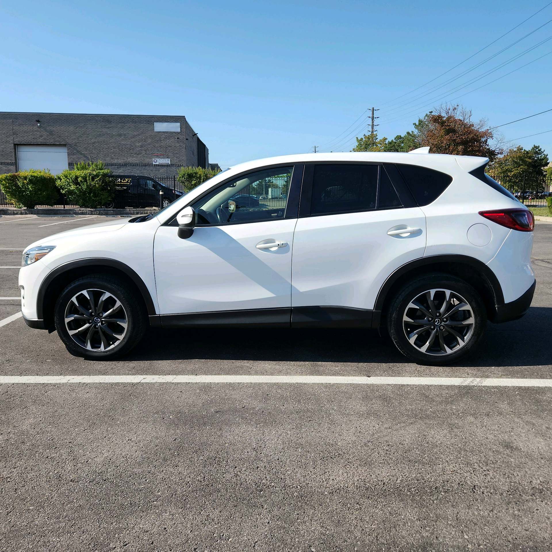 /bluechipautomobile/2016-Mazda-CX-5-14012791499878685.jpg
