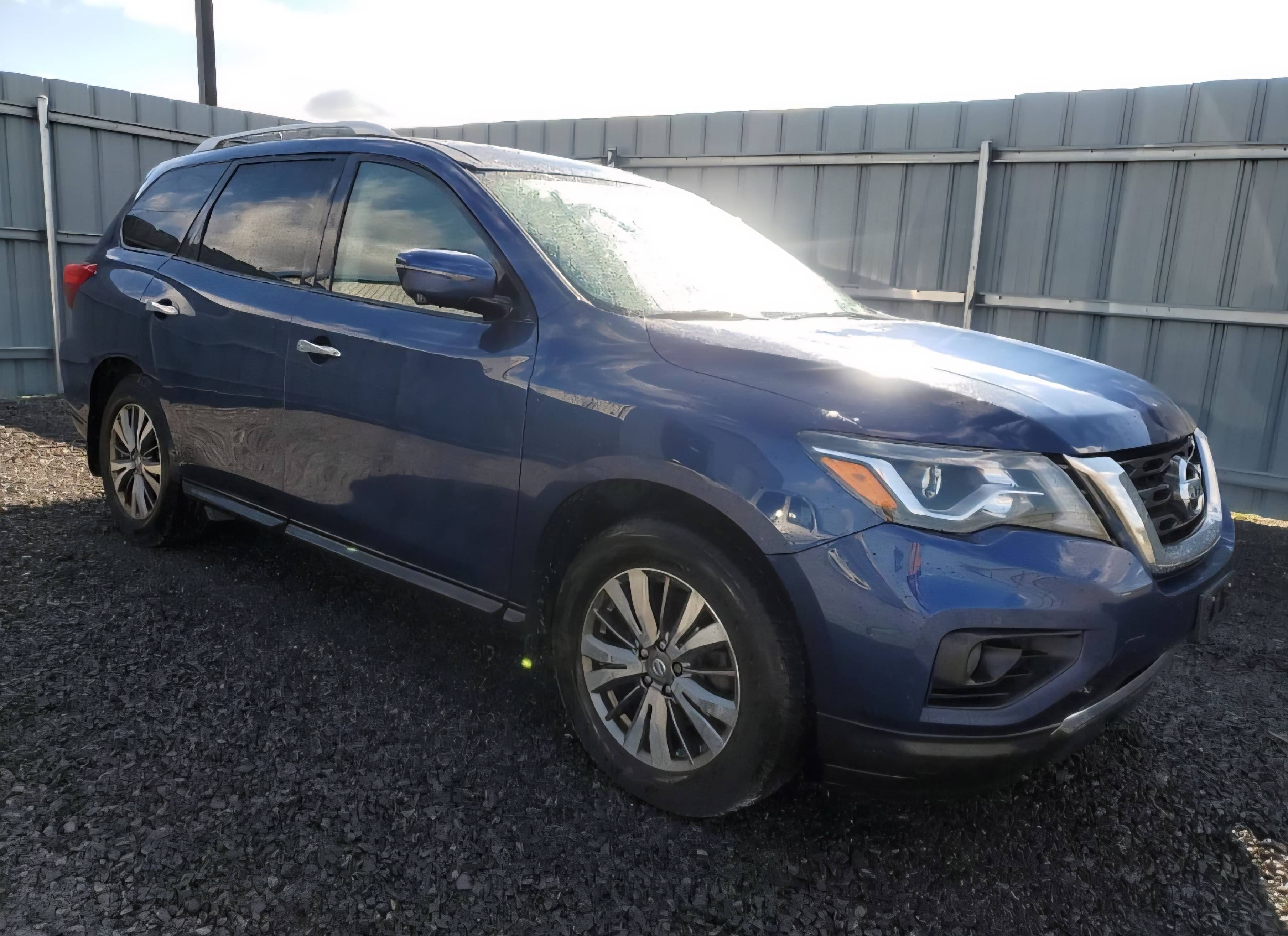 /bluechipautomobile/2018-Nissan-Pathfinder-06716055752924643.jpg
