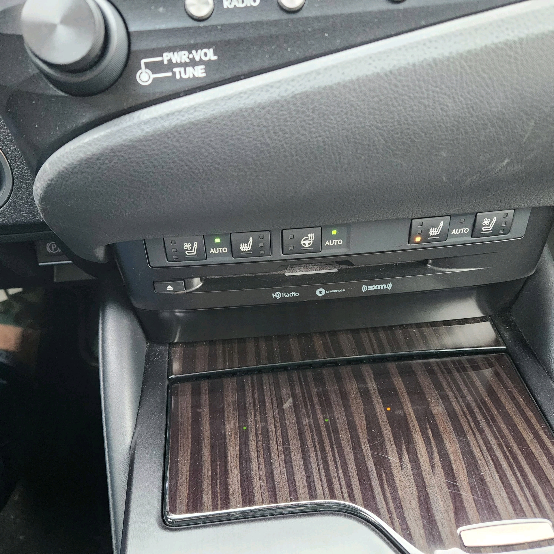/bluechipautomobile/2019-Lexus-ES-41856745153837593.jpg