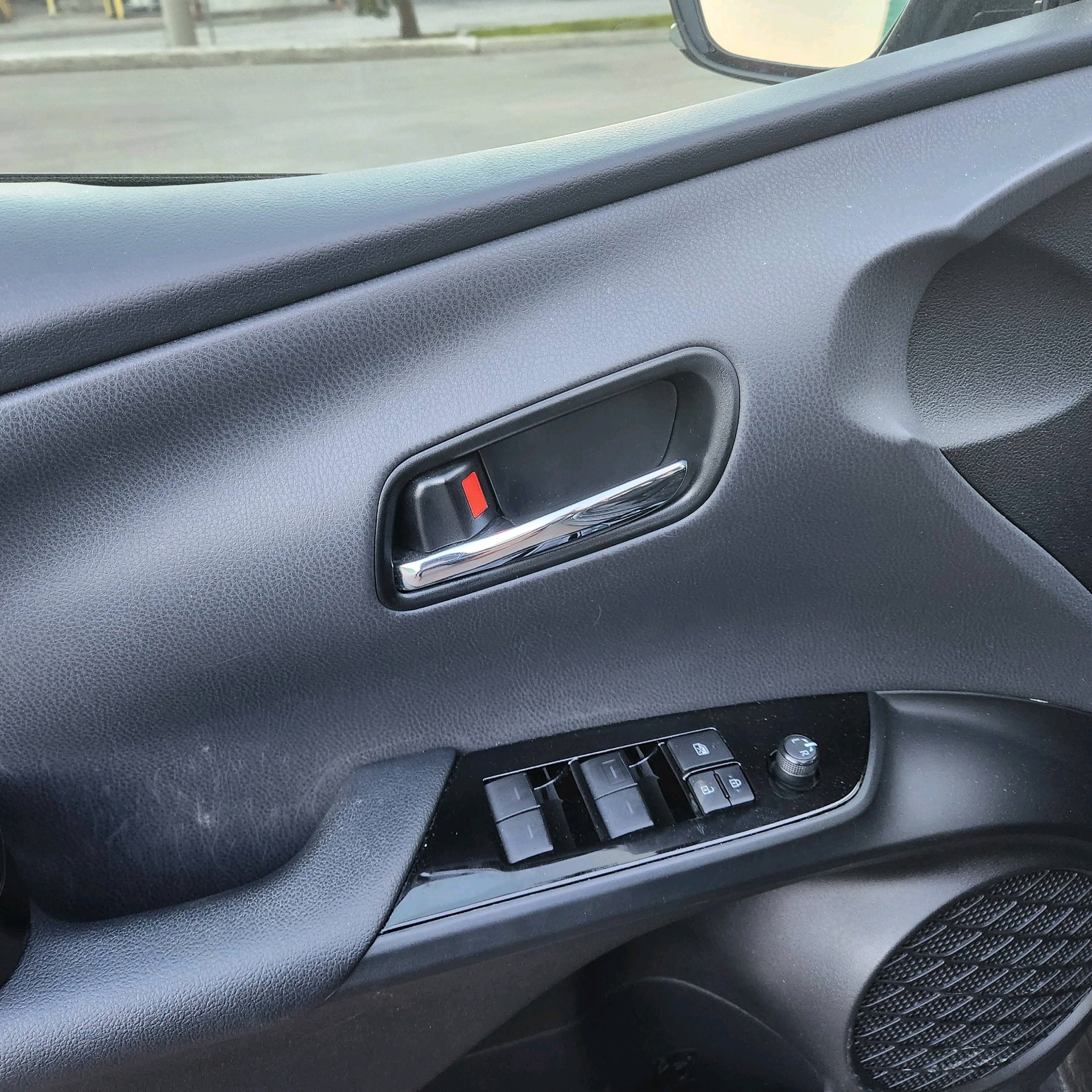 /bluechipautomobile/2020-Toyota-PriusPrime-28447340235934515.jpg