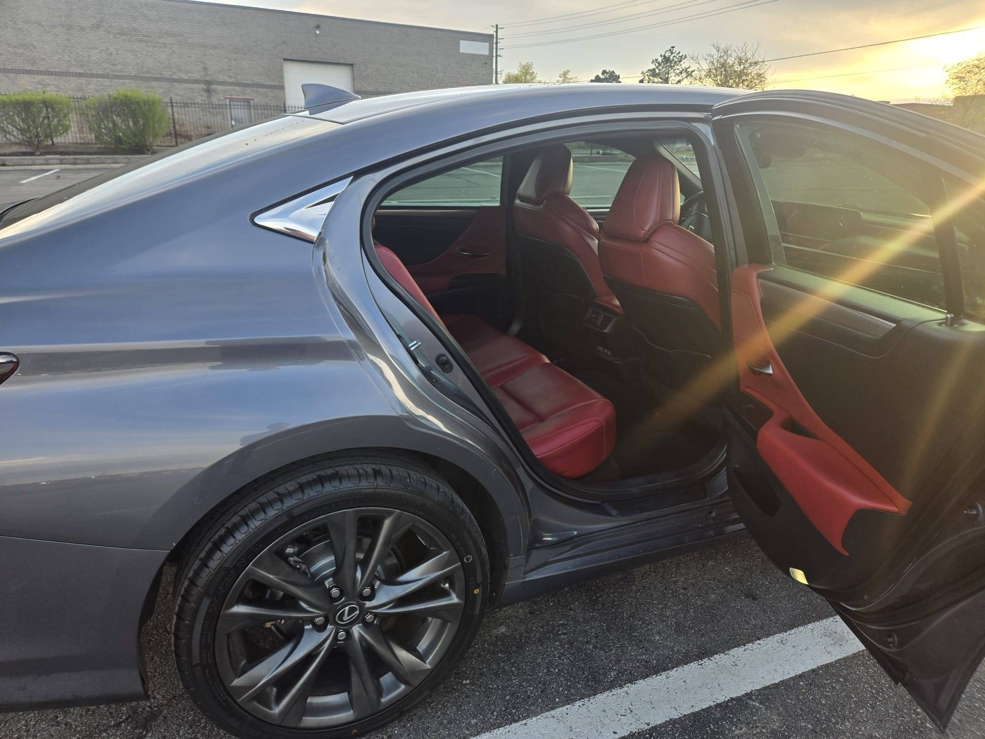 /bluechipautomobile/2021-Lexus-ES-7042991393430604.jpg