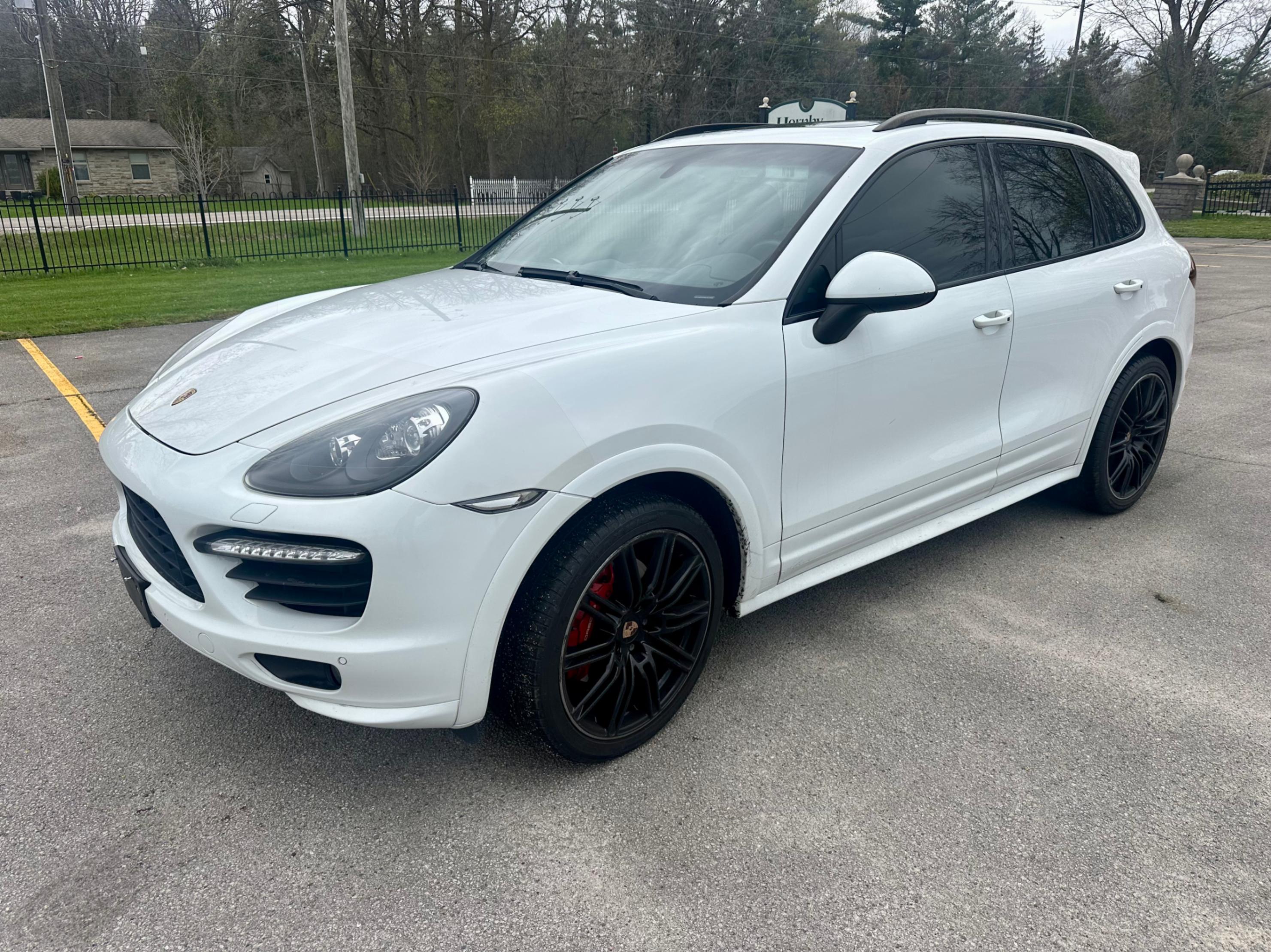 2014 Porsche Cayenne AWD 4dr GTS
