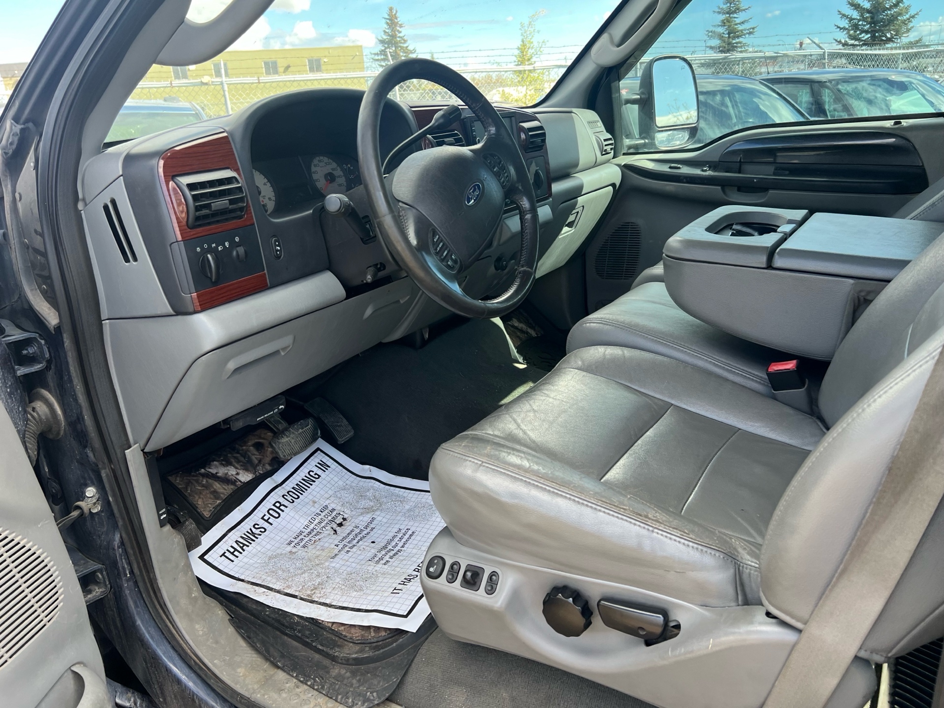 /cambridgemotors/2005-Ford-SuperDuty-16288599889332378.jpg