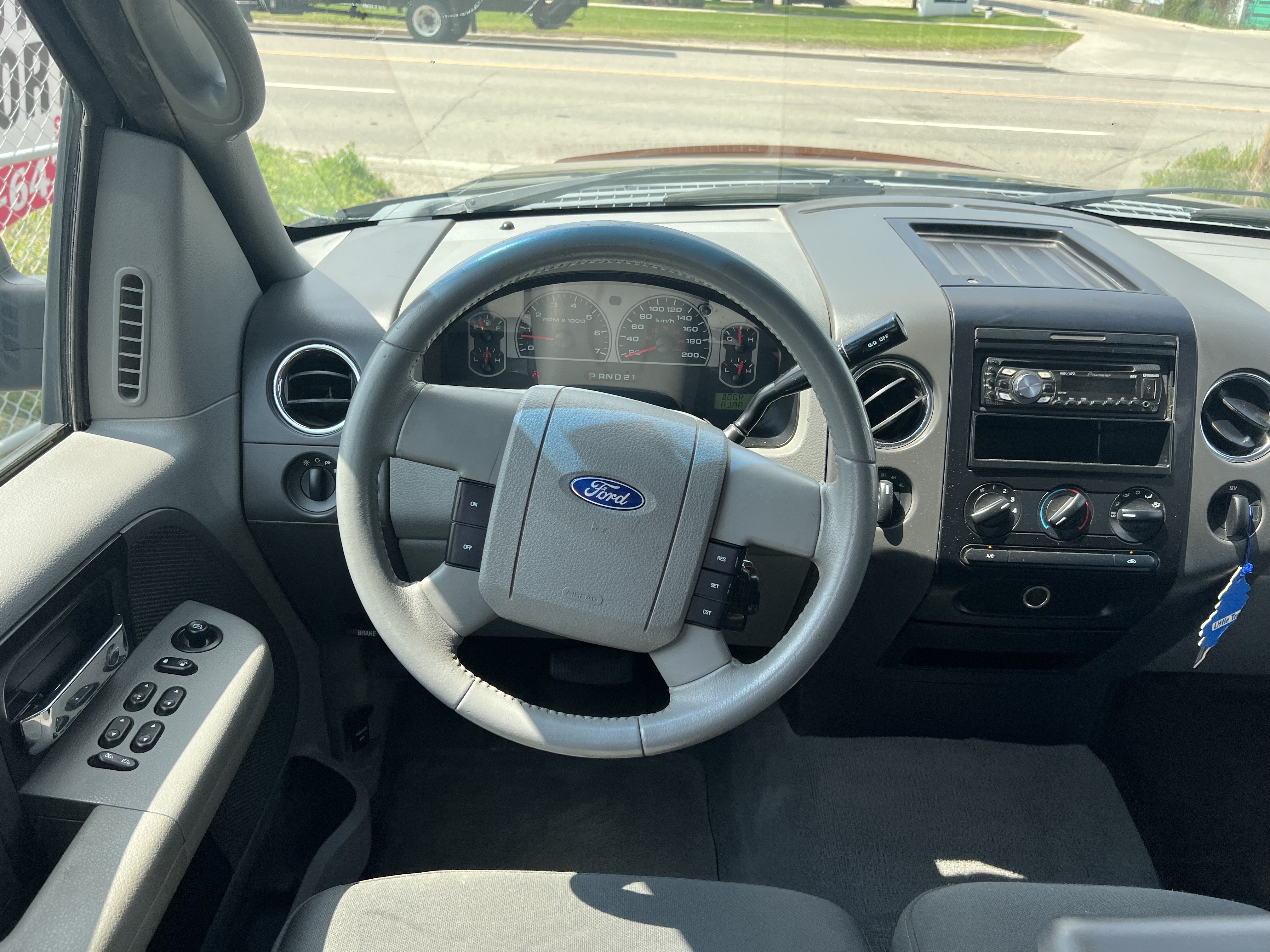 /cambridgemotors/2007-Ford-F-150-5438684874320618.jpg