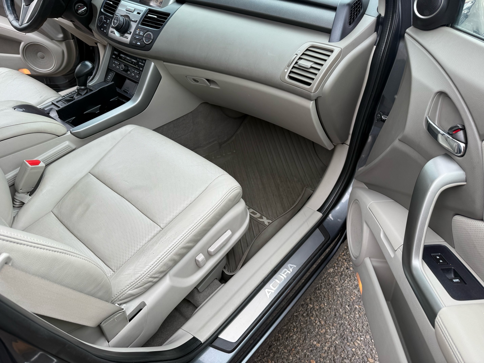 /cambridgemotors/2011-Acura-RDX-846804012155199.jpg