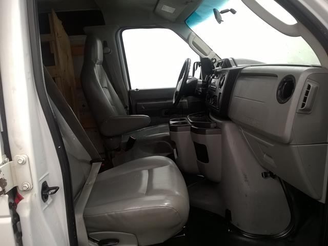 /cambridgemotors/2011-Ford-EconolineCargo-4940589836573166.jpg