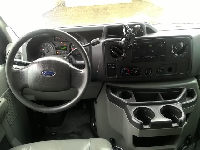 /cambridgemotors/2011-Ford-EconolineCargo-9077519319232219.jpg