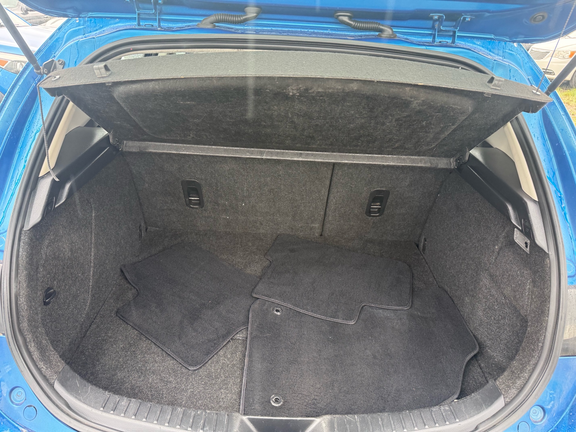 /cambridgemotors/2013-Mazda-Mazda3-026338969284127378.jpg