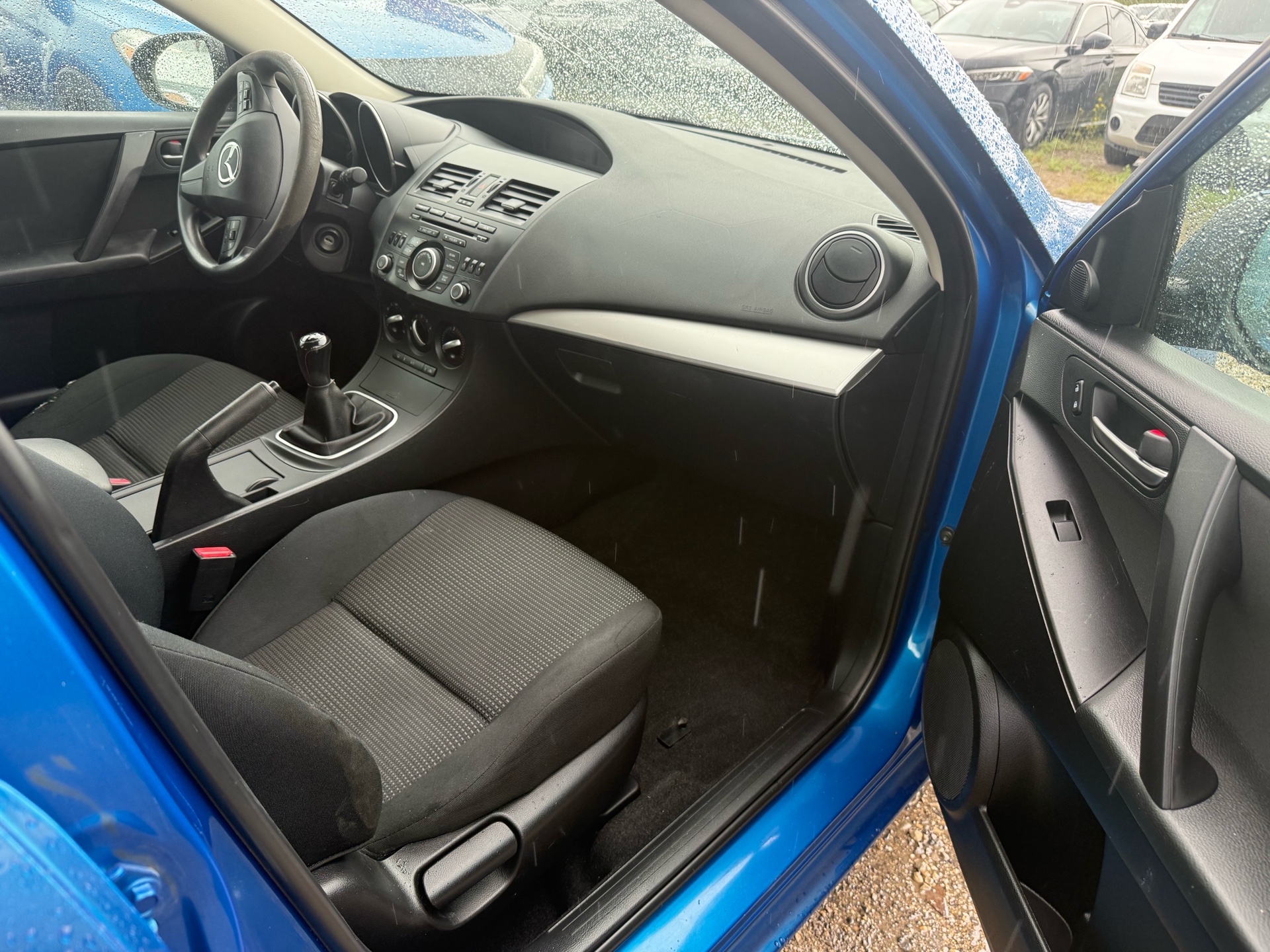 /cambridgemotors/2013-Mazda-Mazda3-7832694586356248.jpg